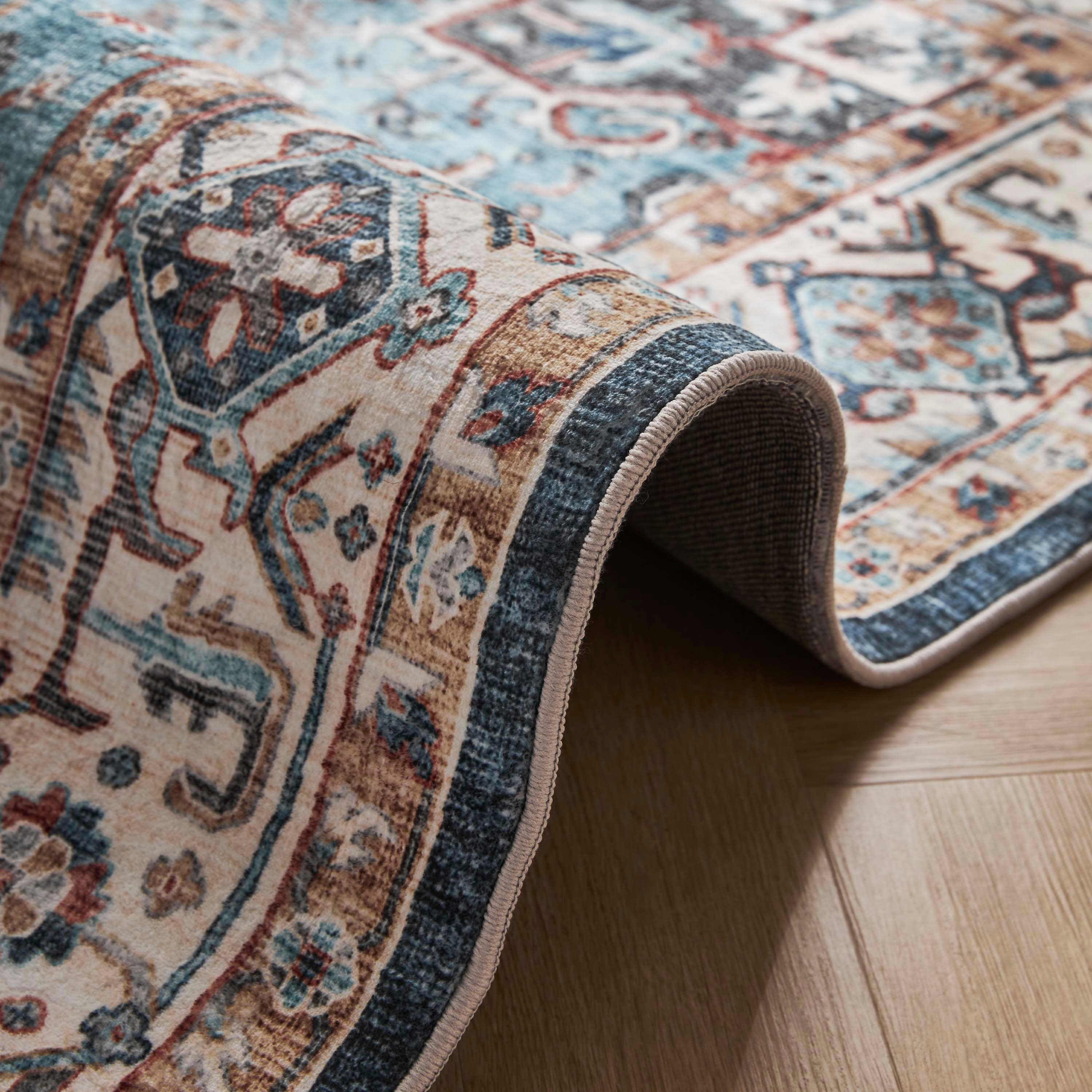 Dilara Rug - 200x290 cm-household-rugsandcarpets-rugs-image-4