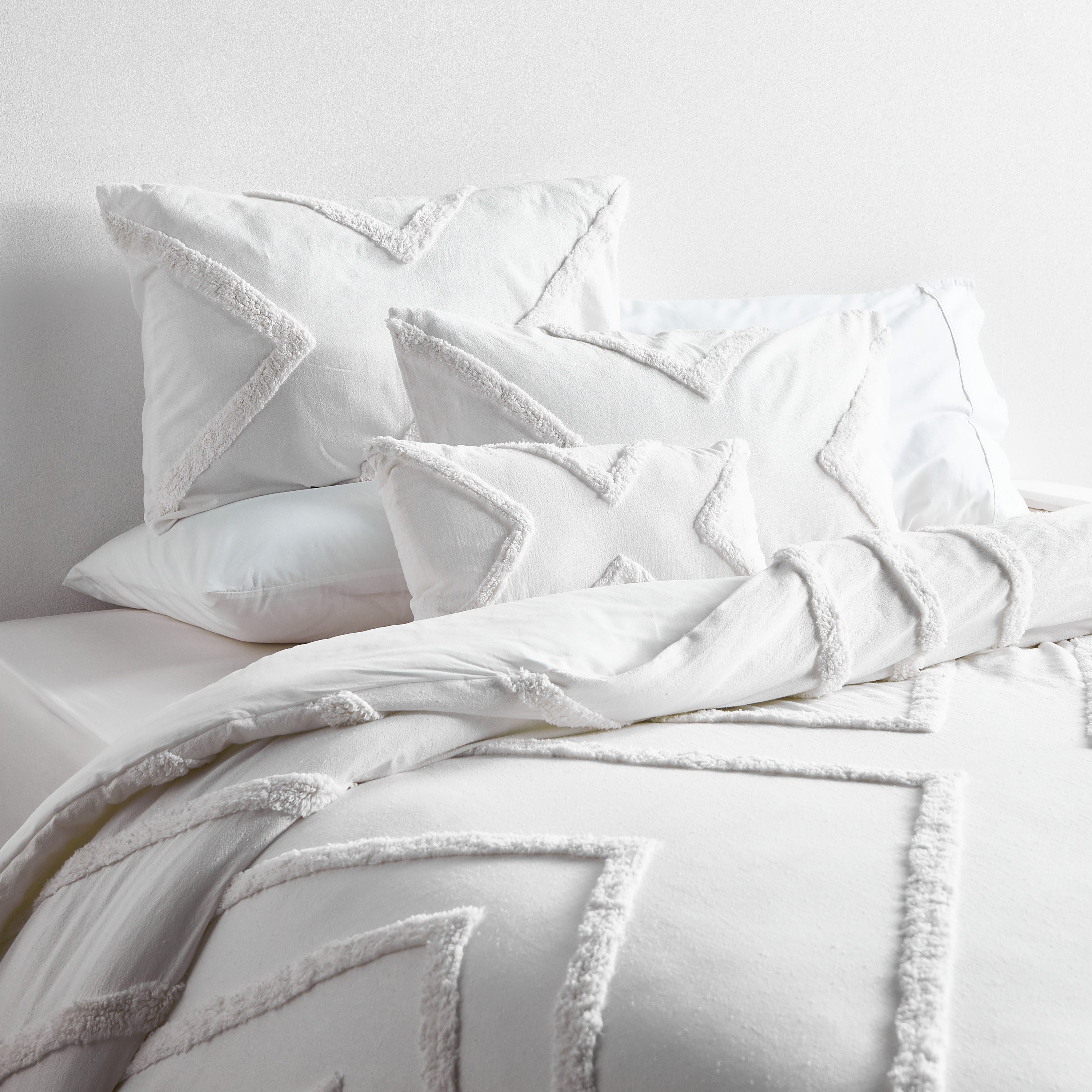 Haven Cotton Tufted 4-Piece Queen Comforter Set - 200x240 cm-household-bedding-comfortersandbedspreads-comforters-image-1