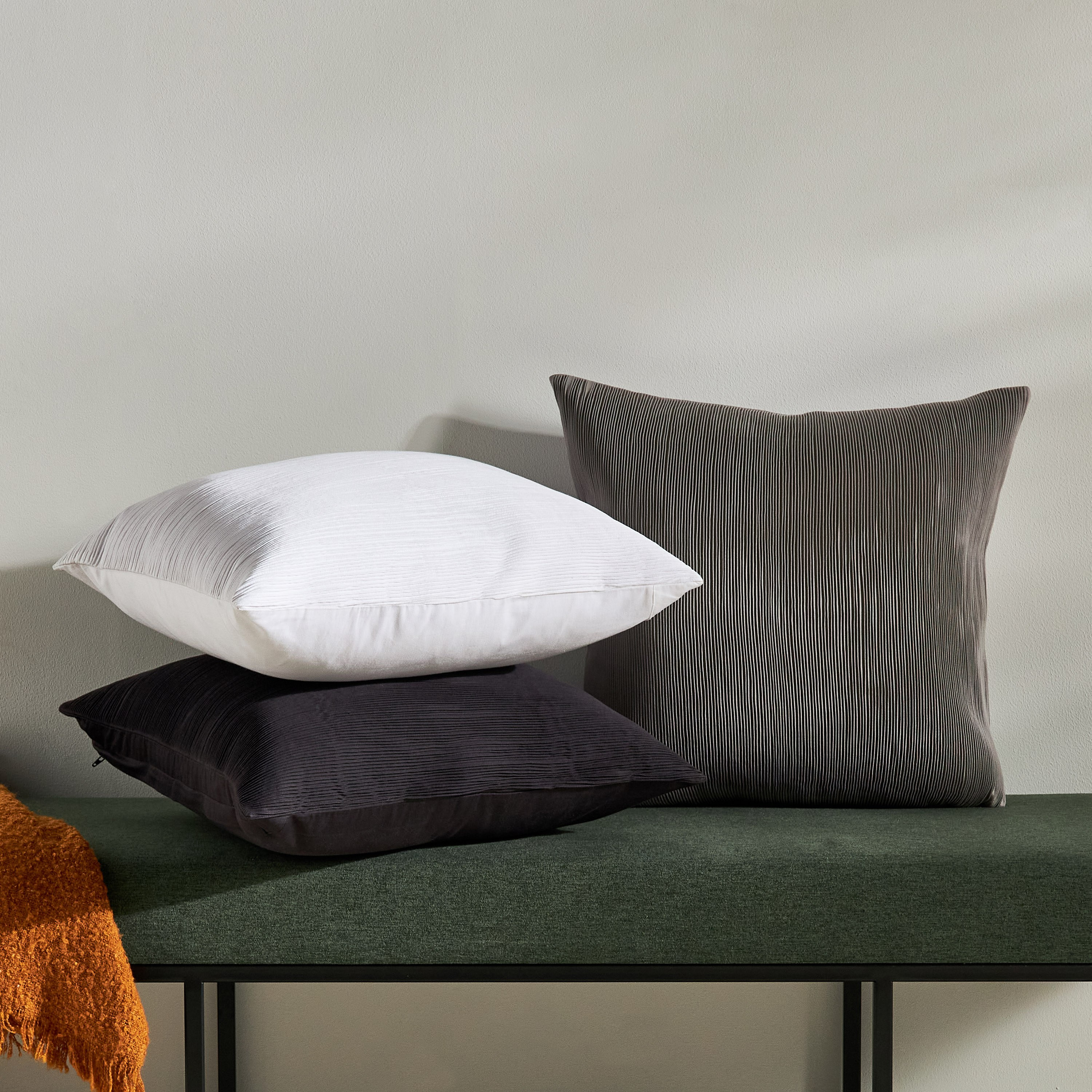 غطاء وسادة ساتان بطيات - بيورتي- 50x50 سم-household-cushionsandthrows-cushioncovers-image-4