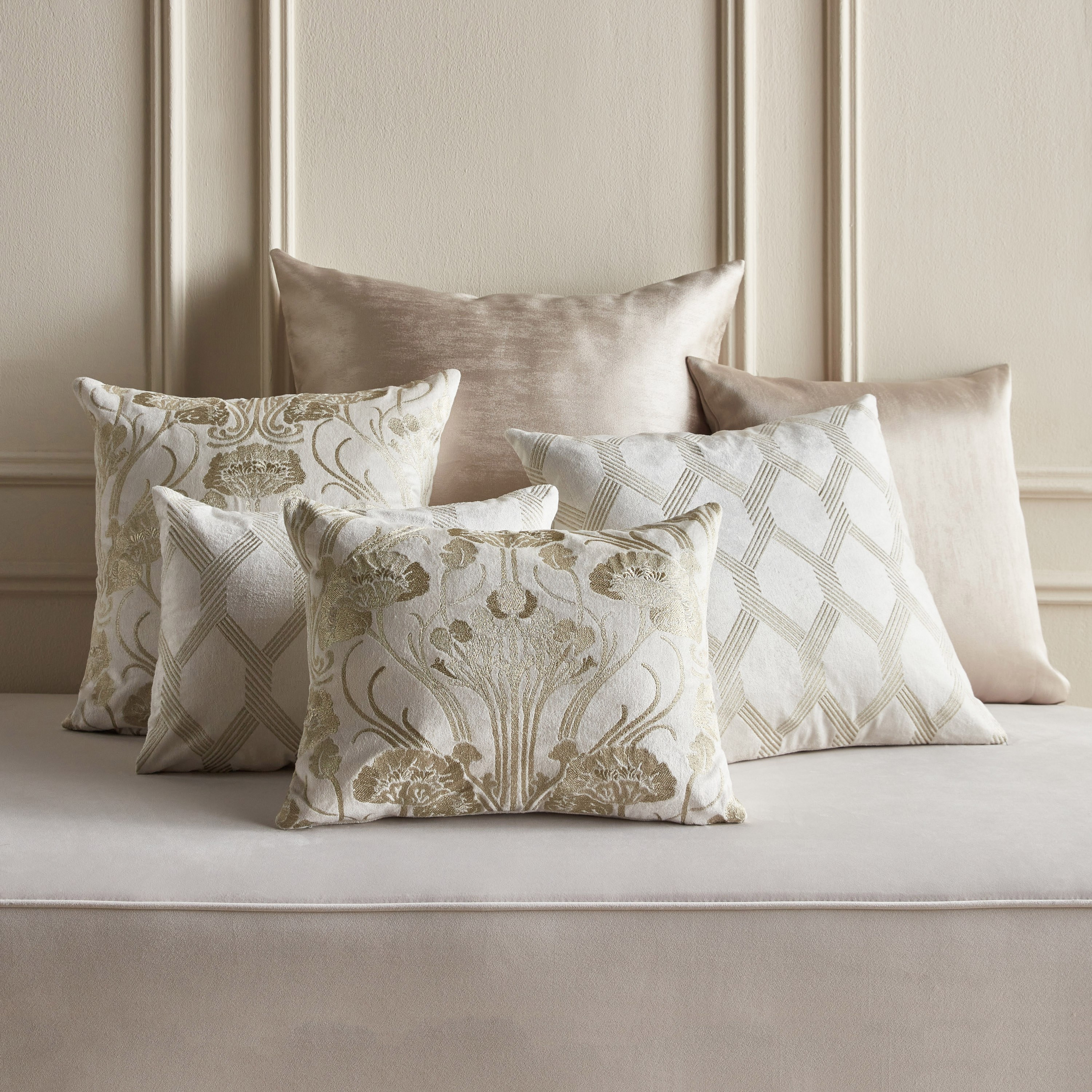 Tesni Jacquard Cushion Cover - 50x50 cm-household-cushionsandthrows-cushioncovers-image-4