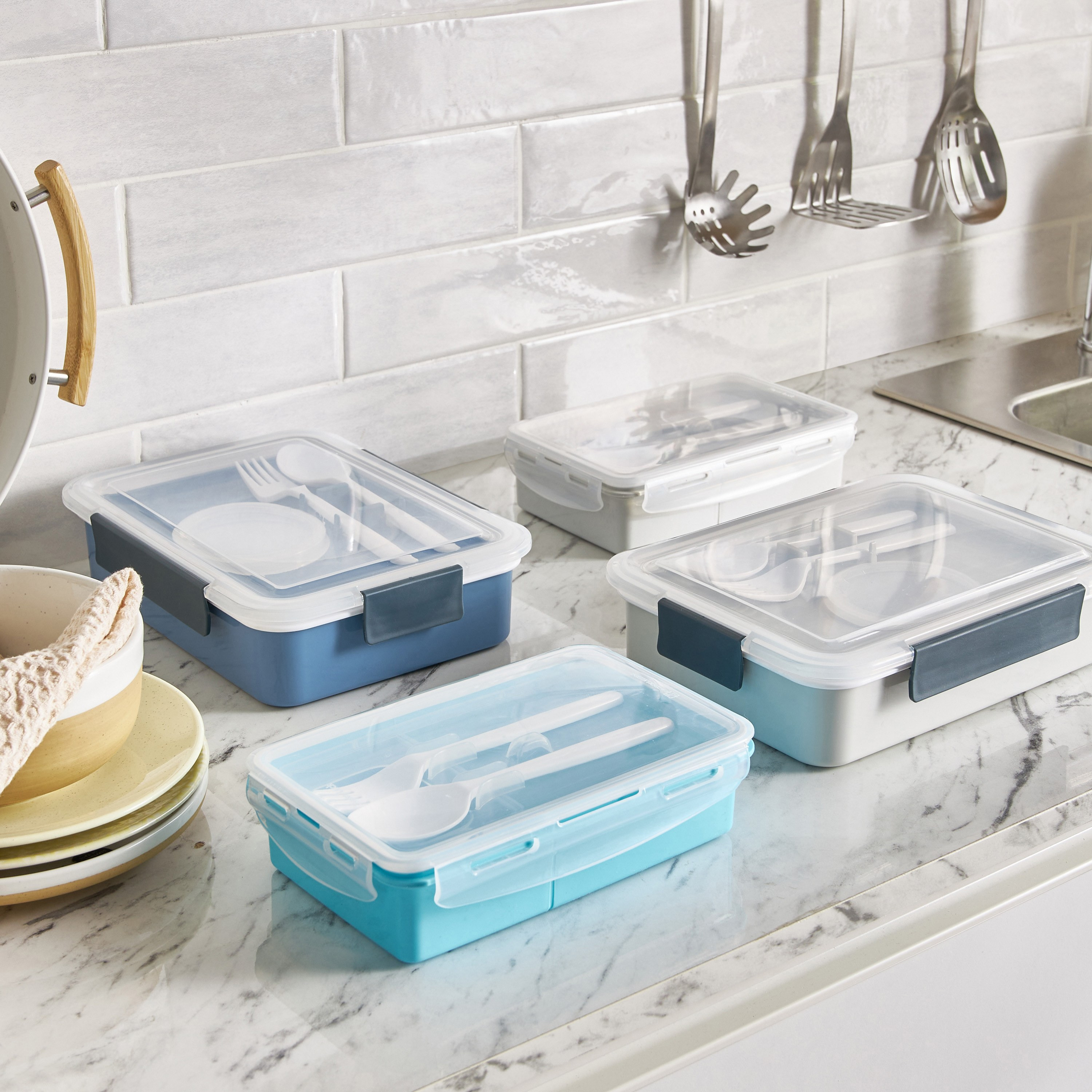 Super Lock Lunch Box with Fork and Spoon-household-kitchen-foodstorage-pantryandstorage-image-3