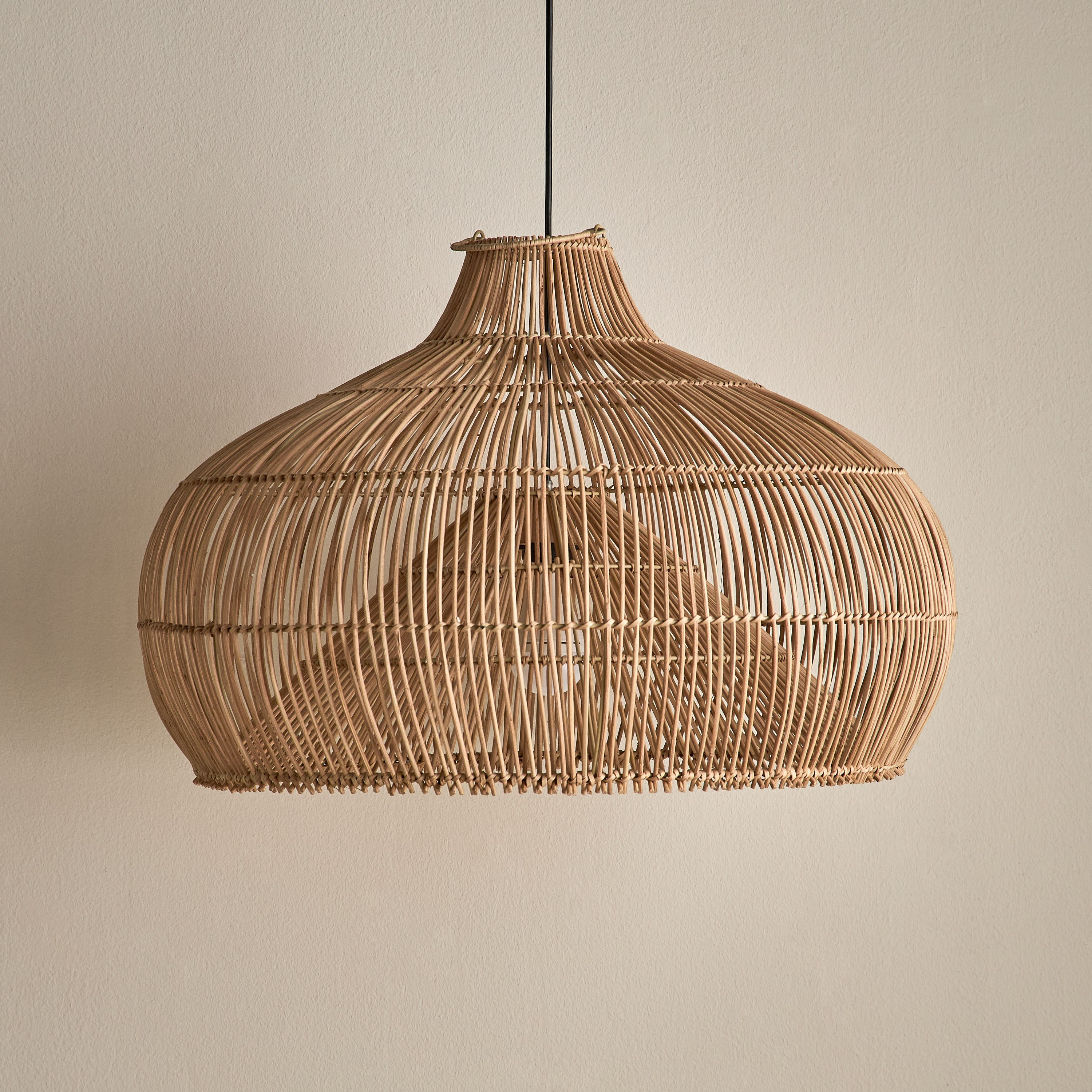 غطاء مصباح سقف من الروطان - ميكس أند ماتش - 47 سم-household-lighting-ceilinglamps-pendantlamps-image-1