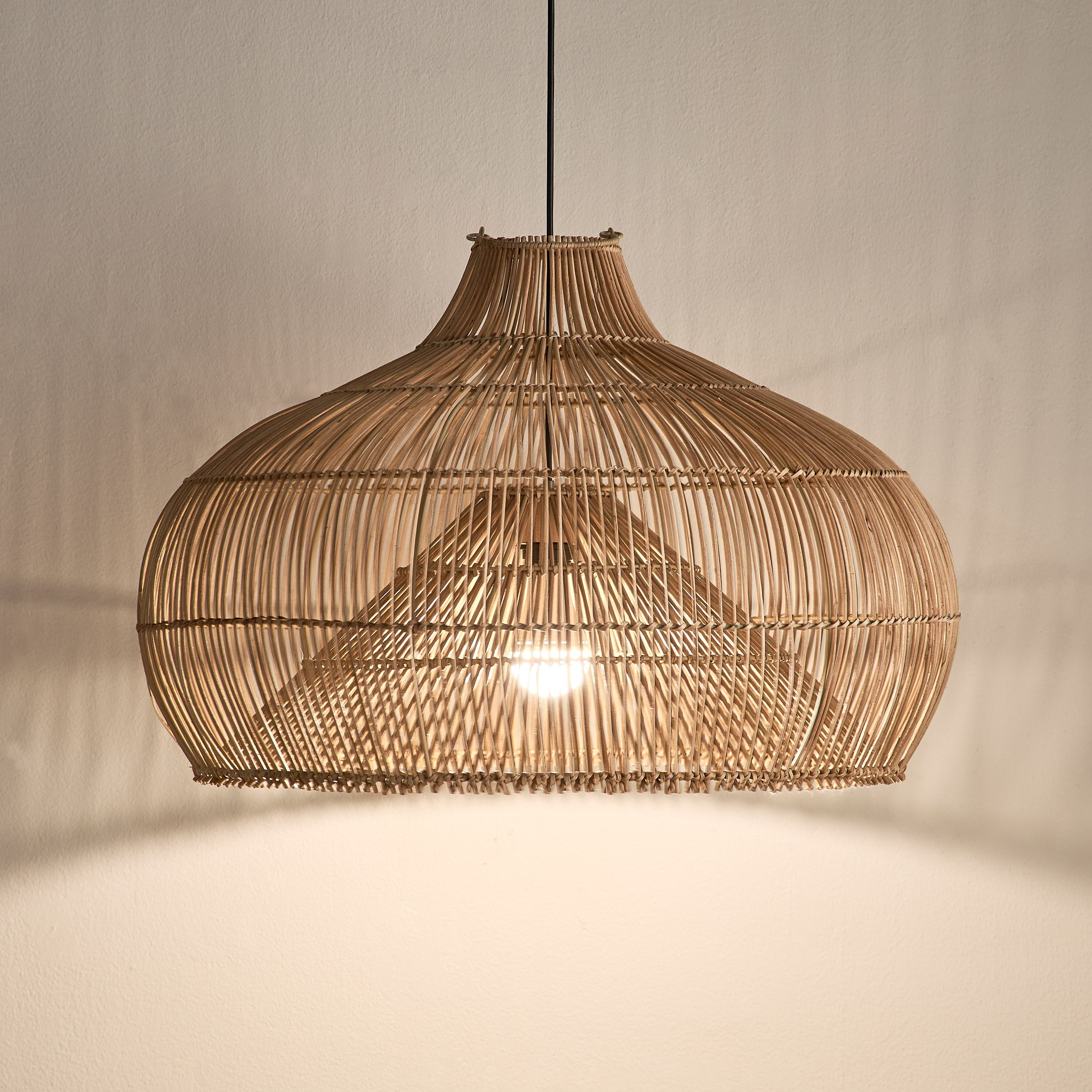 غطاء مصباح سقف من الروطان - ميكس أند ماتش - 47 سم-household-lighting-ceilinglamps-pendantlamps-image-2