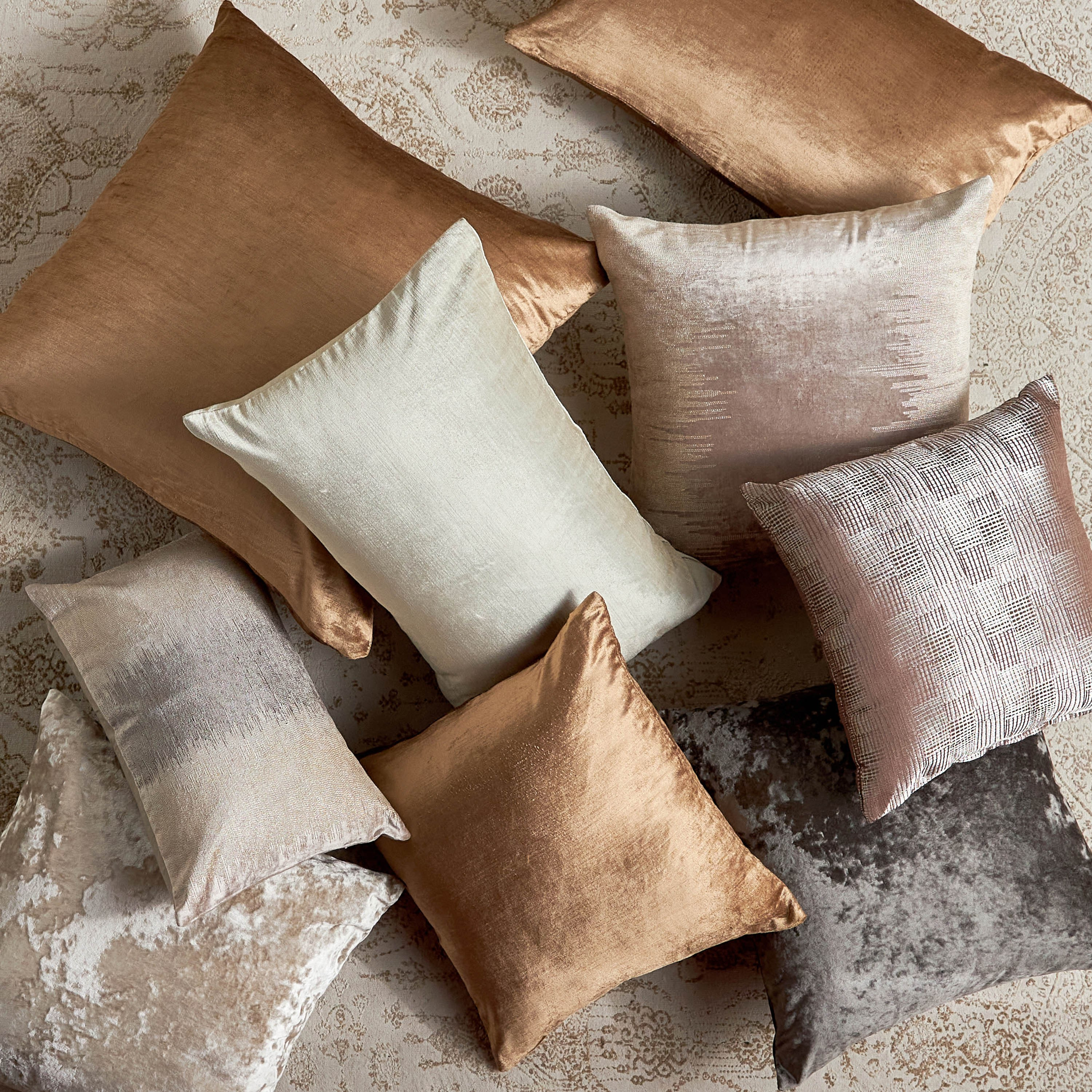 Crushed deals velvet pillows