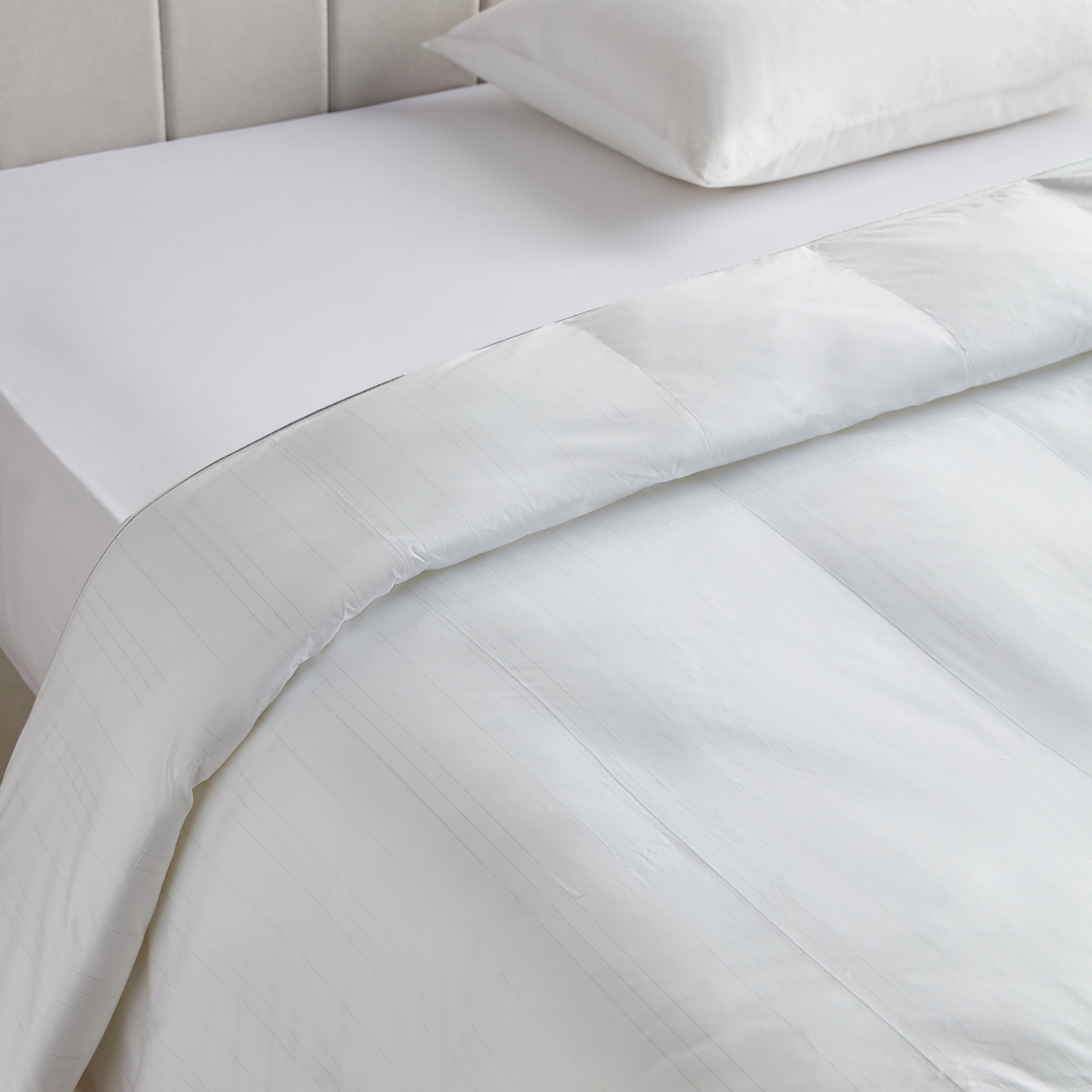 Argent Silver Ion Down Alternative Mid Warm Full Duvet - 160x200 cm-household-bedding-duvetandcovers-duvets-image-2