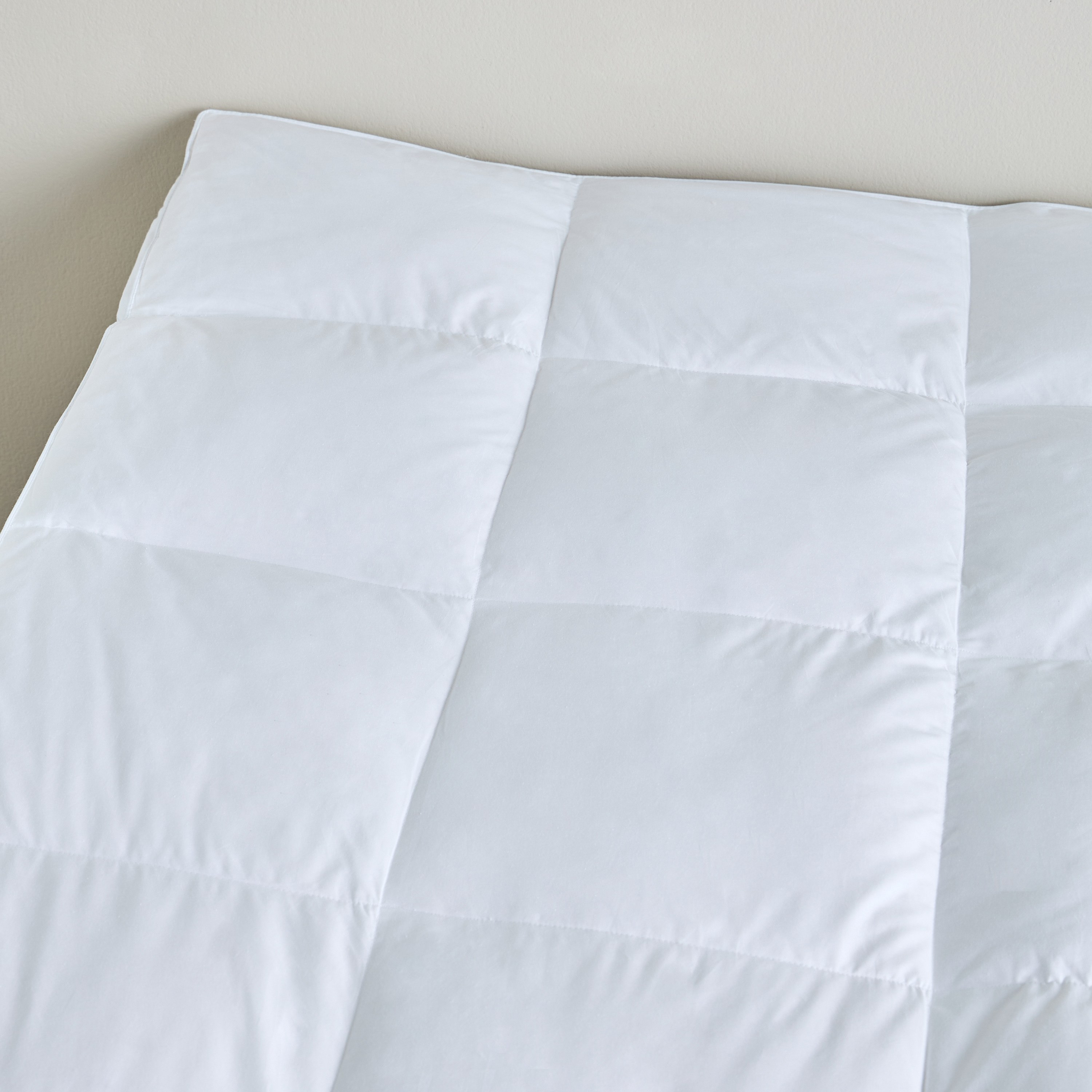 Dawn Down and Memory Fibre Mattress Topper - 200x200 cm-household-bedding-mattresstoppersandprotectors-mattresstoppers-image-2