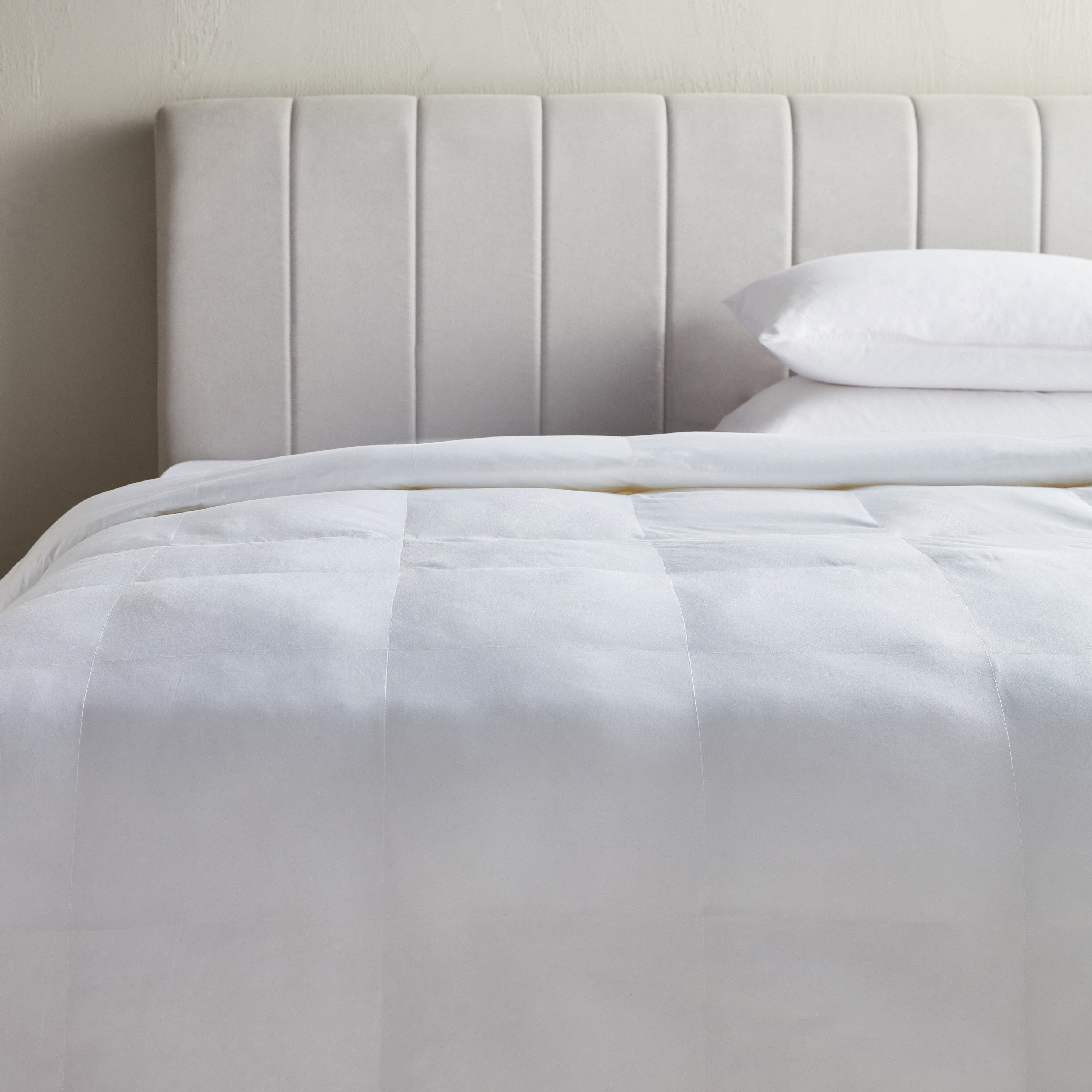 Neru Down Alternative Mid Warm Single Duvet - 135x200 cm-household-bedding-duvetandcovers-duvets-image-1