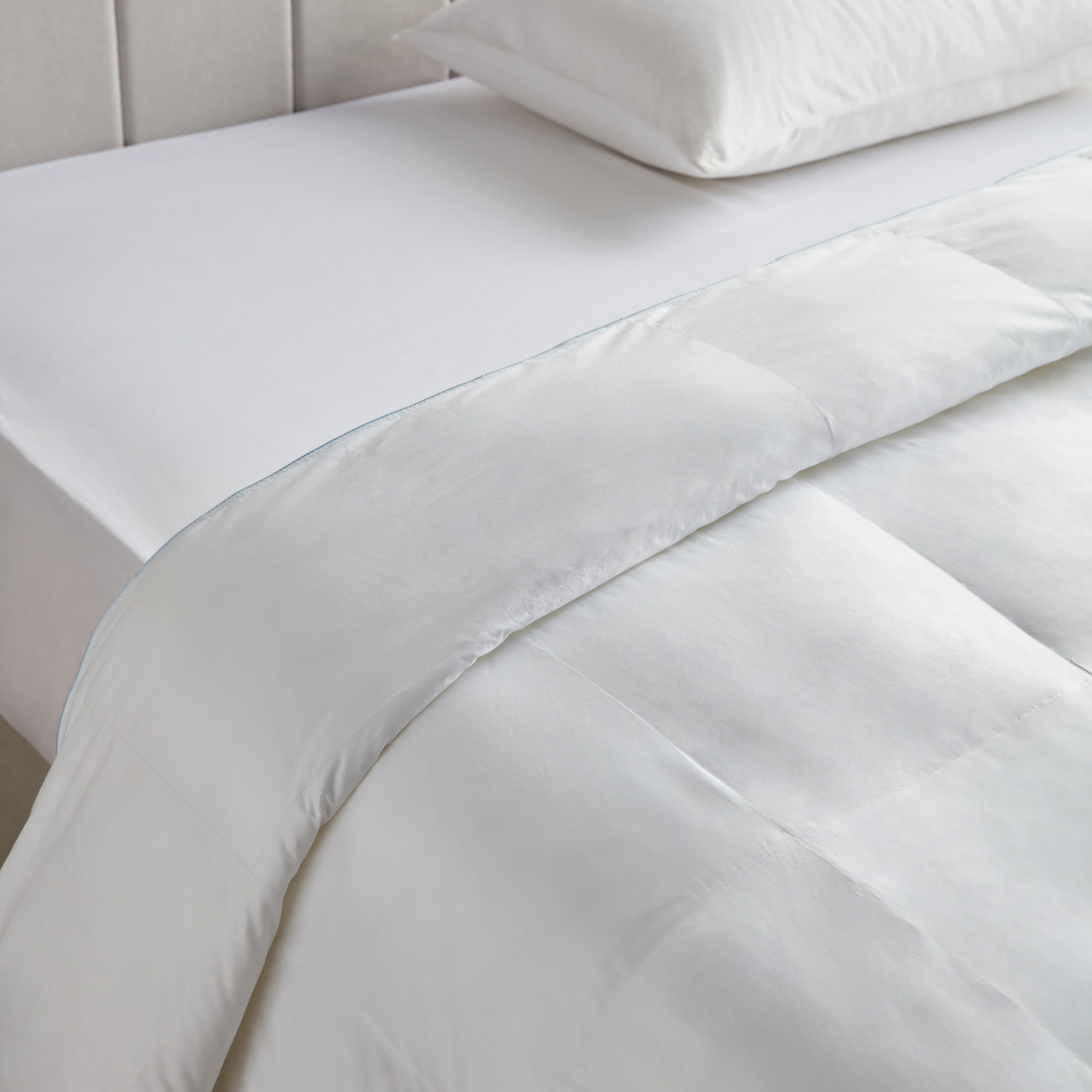 Neru Down Alternative Mid Warm King Duvet - 230x220 cm-household-bedding-duvetandcovers-duvets-image-2