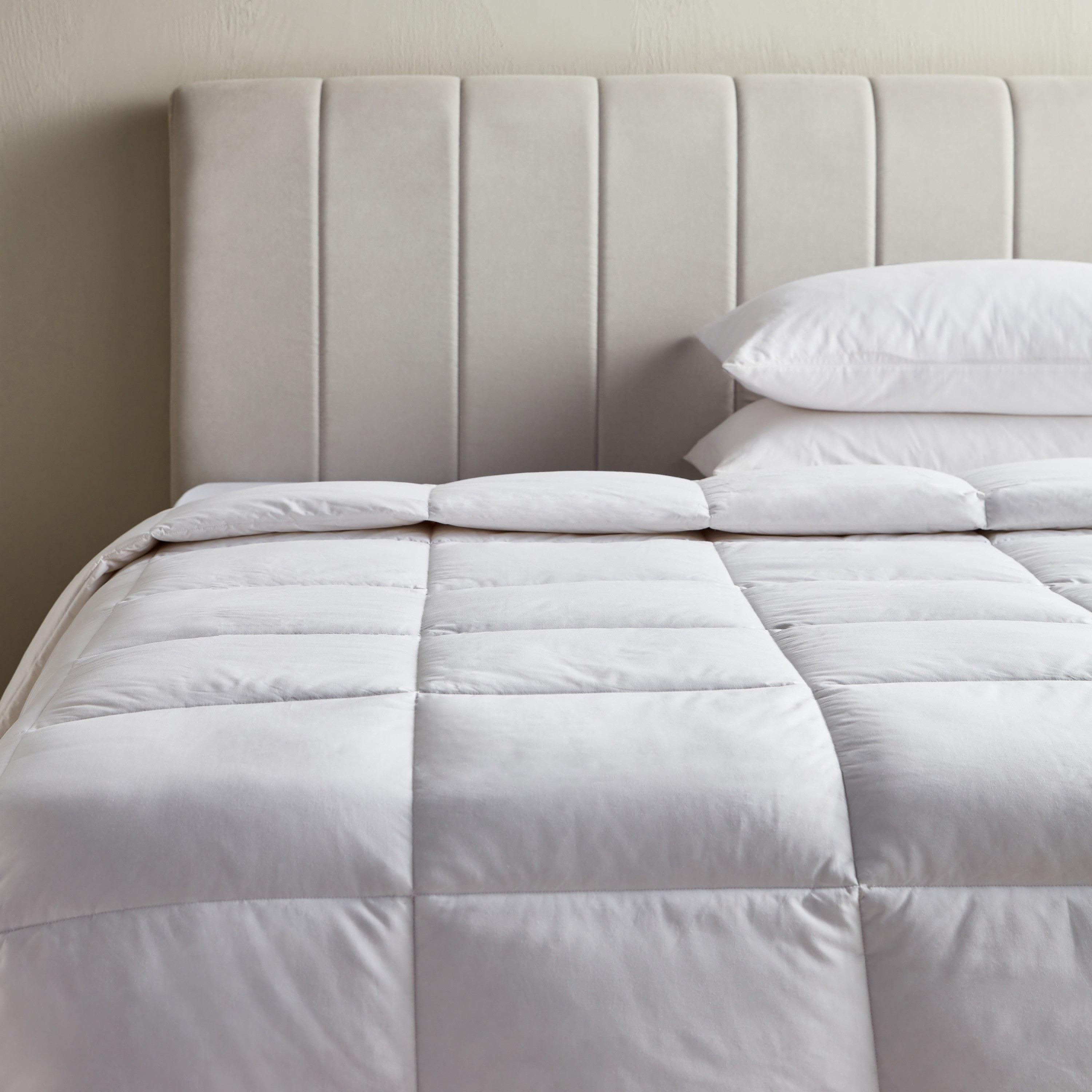 Rejuva Duck Down Mid Warm Queen Duvet - 200x200 cm-household-bedding-duvetandcovers-duvets-image-1