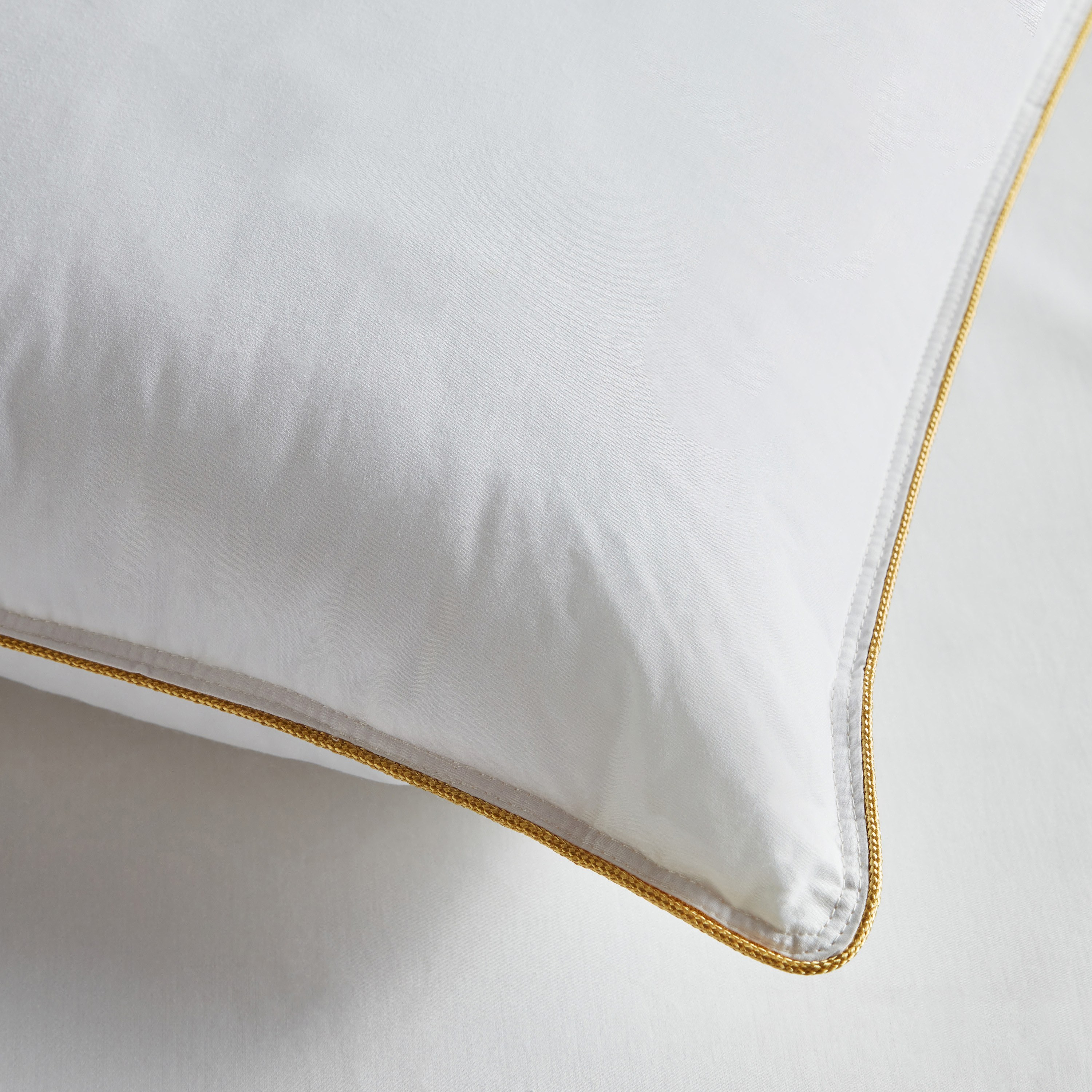 وسادة محشوة مايكروفايبر - 50x50 سم-household-cushionsandthrows-filledcushions-cushioninserts-image-1