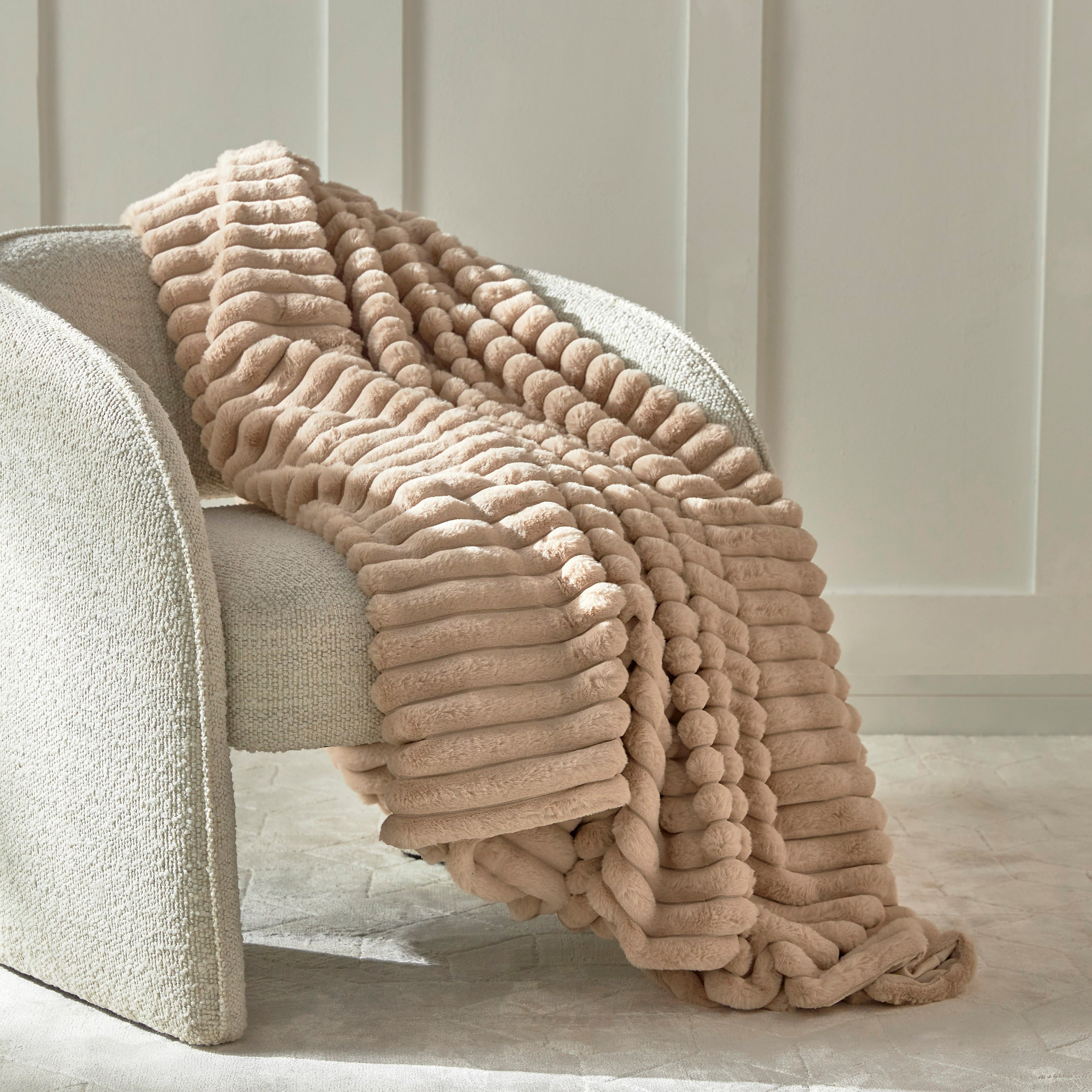 Carrera Blanket - 150x200 cm-household-cushionsandthrows-throwsandblankets-blankets-image-1