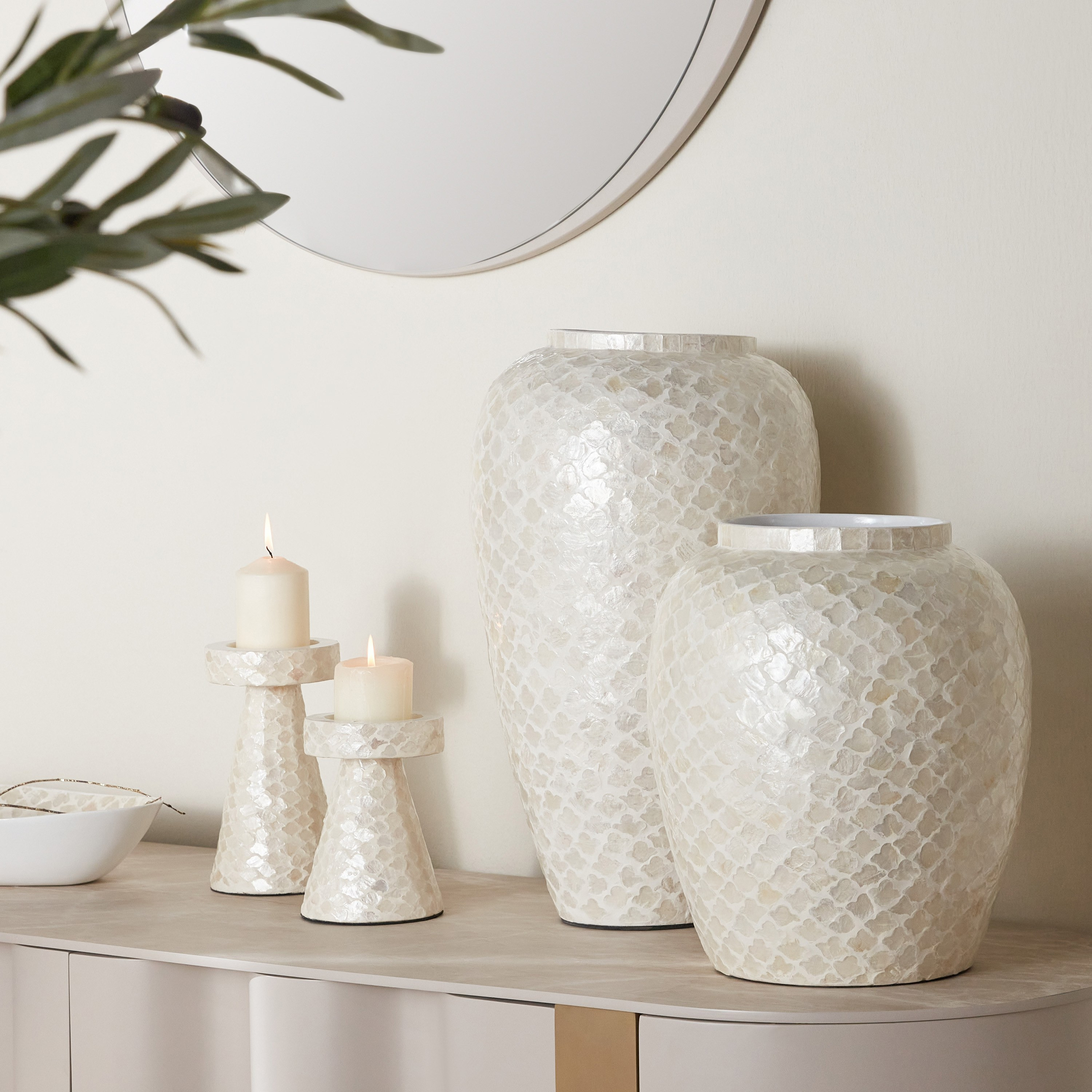 Florian Capiz and Vase - 35 cm-household-decor-vasesandbowls-image-3