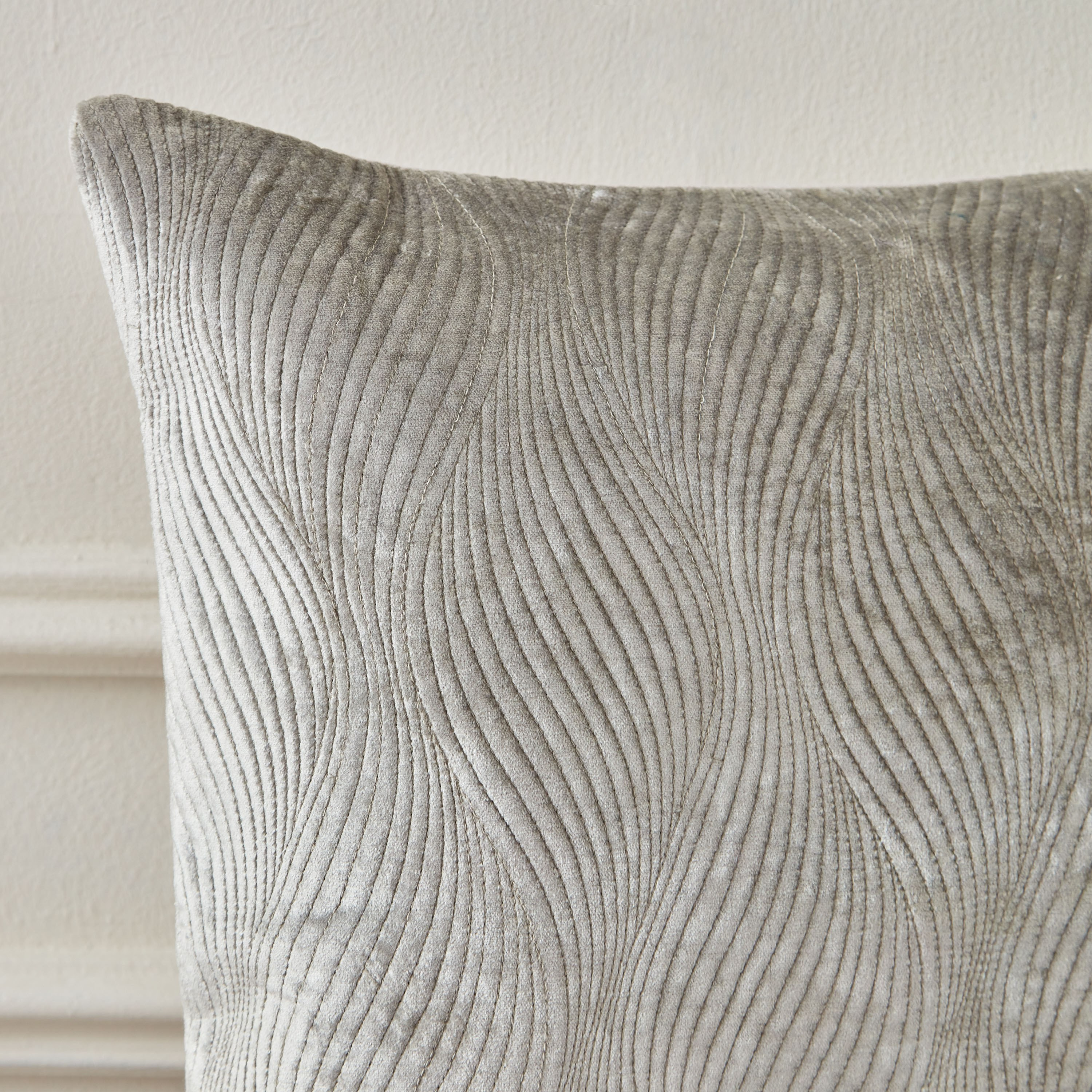 Merve Quilted Filled Cushion - 50x50 cm-household-cushionsandthrows-filledcushions-decorativecushions-image-2
