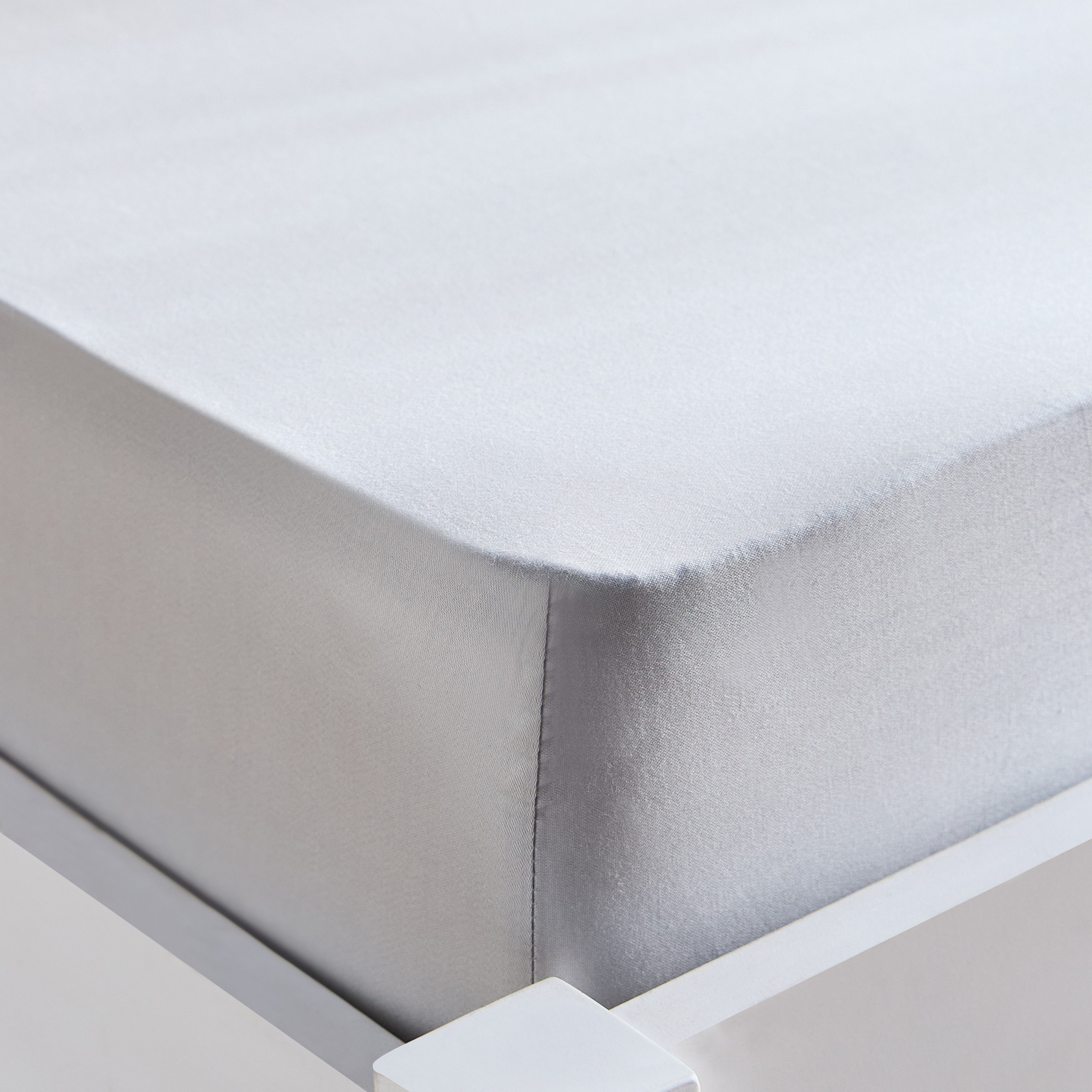 Naturova Cotton 300 Thread Count Full Fitted Sheet - 120x200 cm-babyandkids-beddingandwindows-bedding-fittedandflatsheets-image-1
