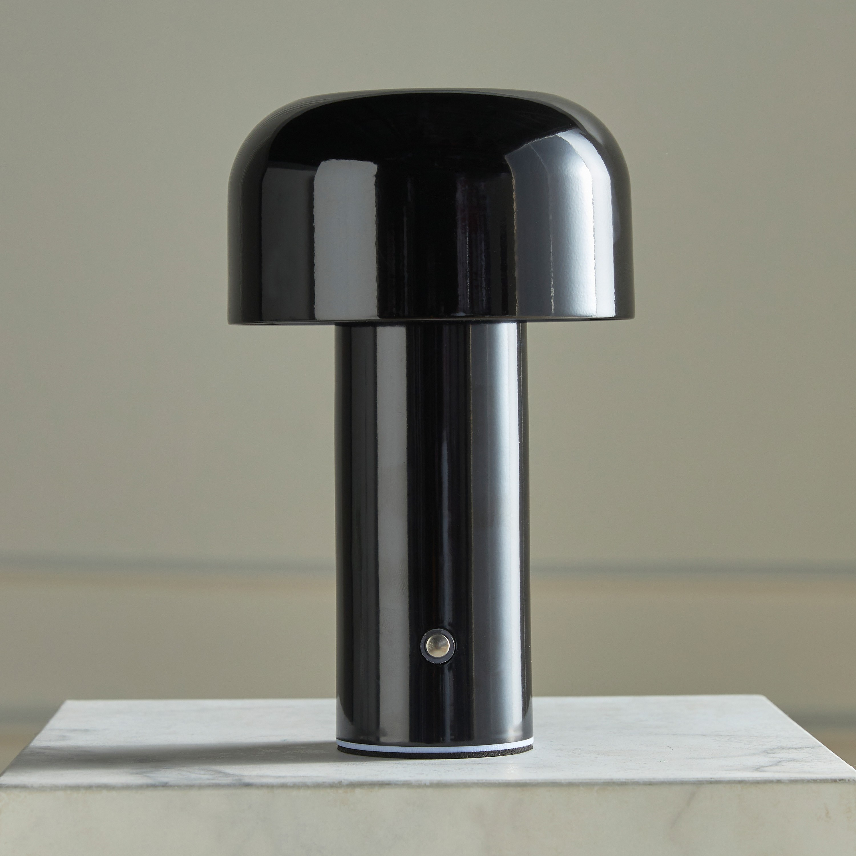 Sheldon Metal Touch Table Lamp with USB - 20 cm-household-lighting-tableanddesklamps-image-1