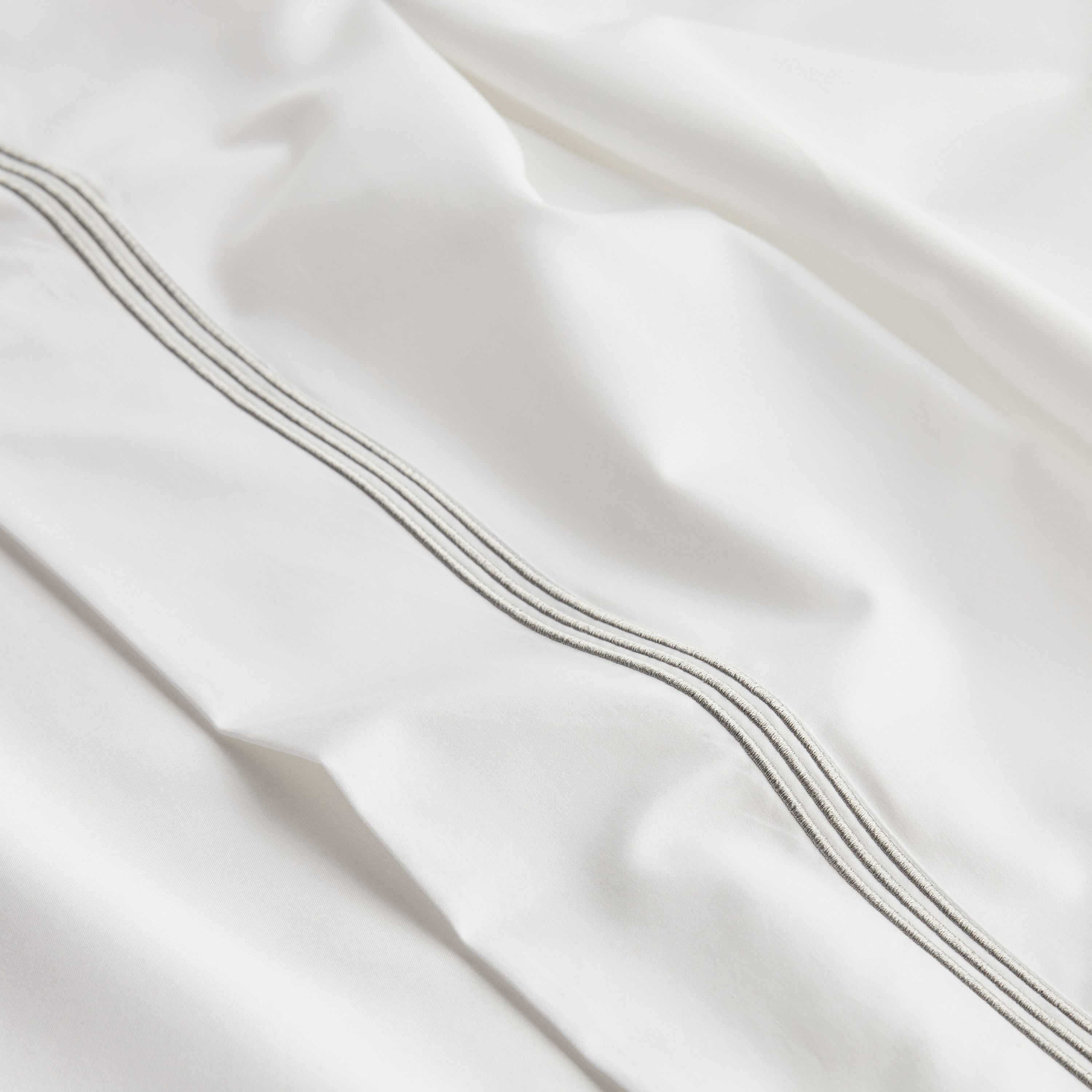 شرشف مسطح سوبر كينج منسوج 600 خيط ساتن من القطن المصري - 260x270 سم-household-bedding-sheetsandpillowcases-flatsheets-image-10