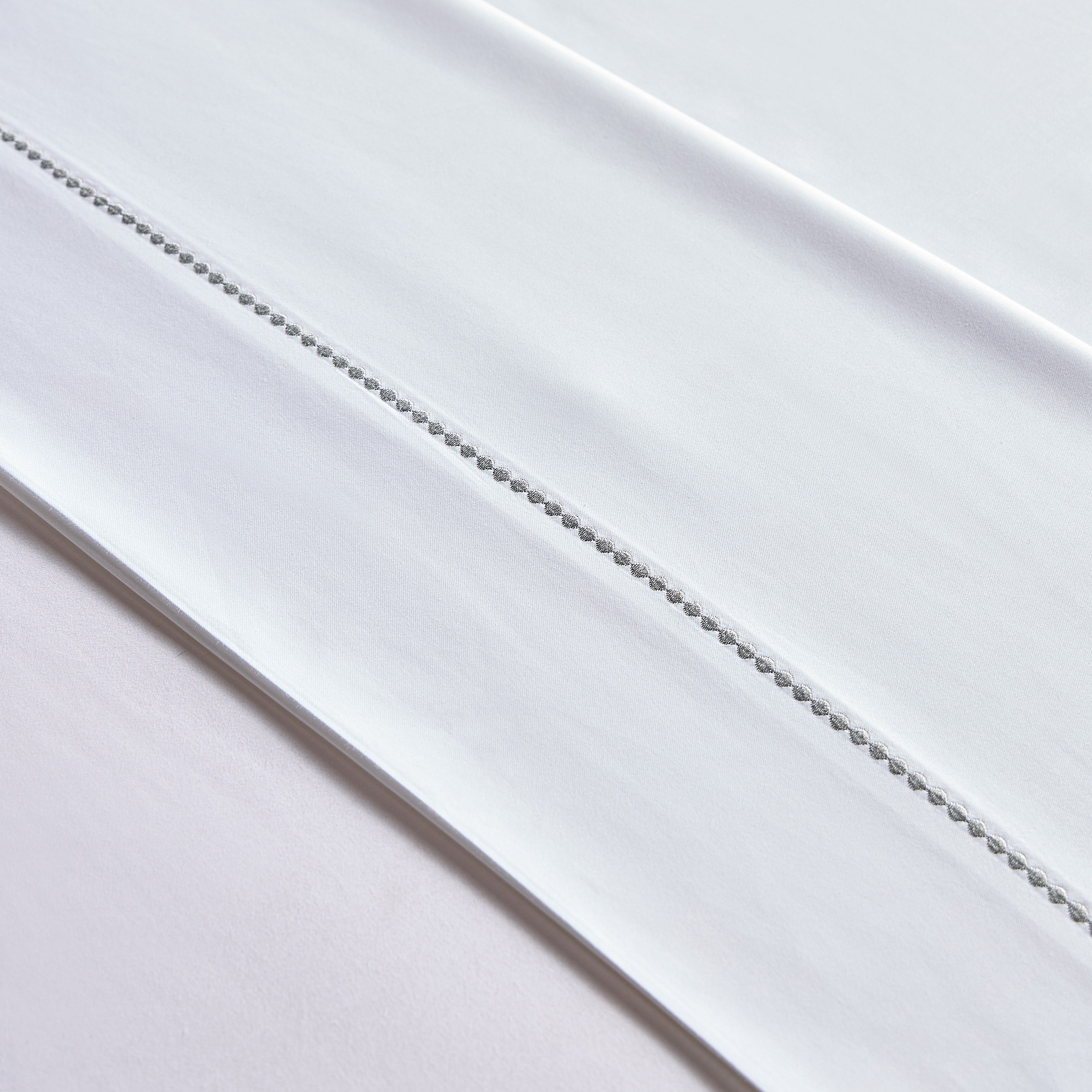 Versailles Egyptian Cotton Sateen 800 Thread Count Super King Flat Sheet - 260x270 cm-household-bedding-sheetsandpillowcases-flatsheets-image-2
