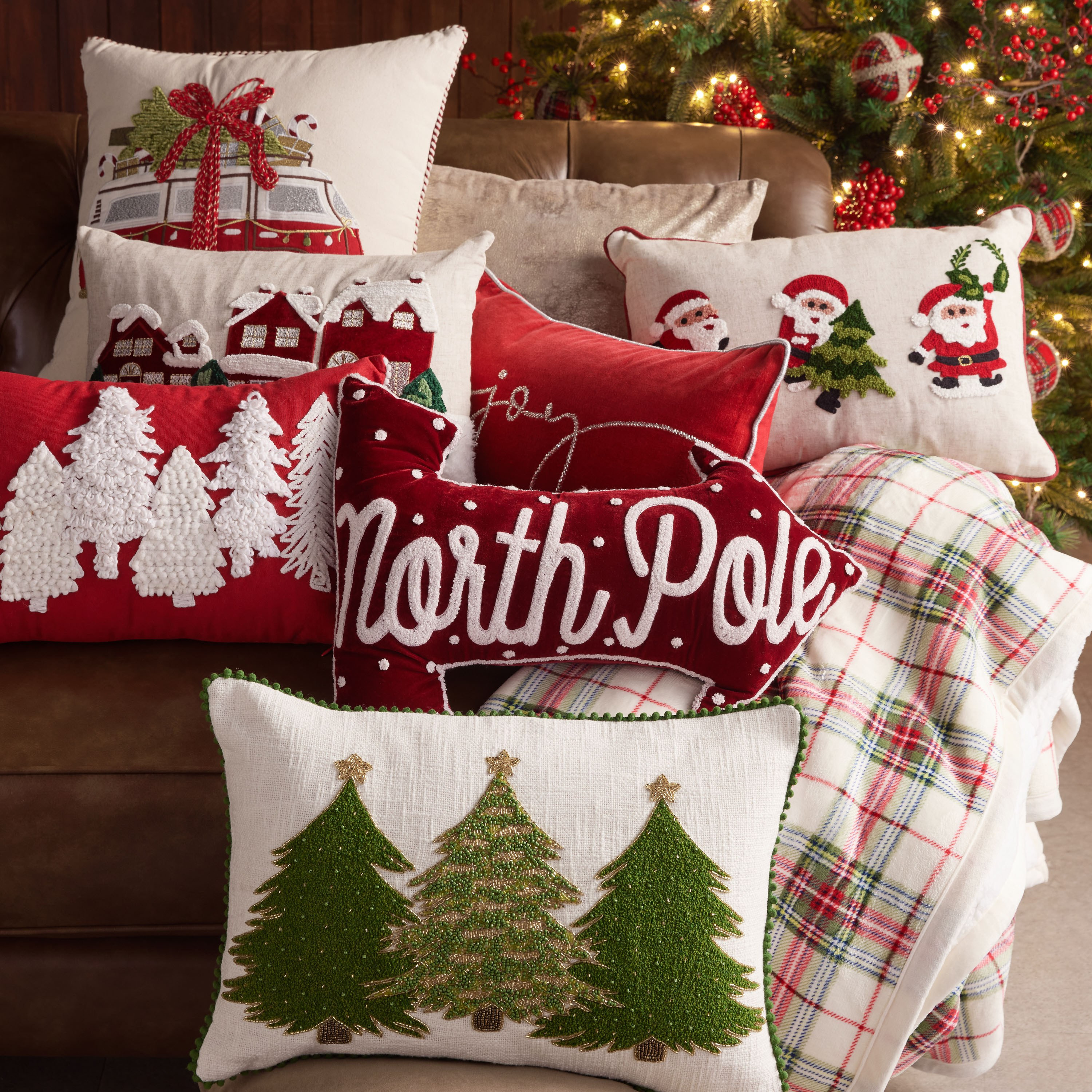 Santas store home pillow