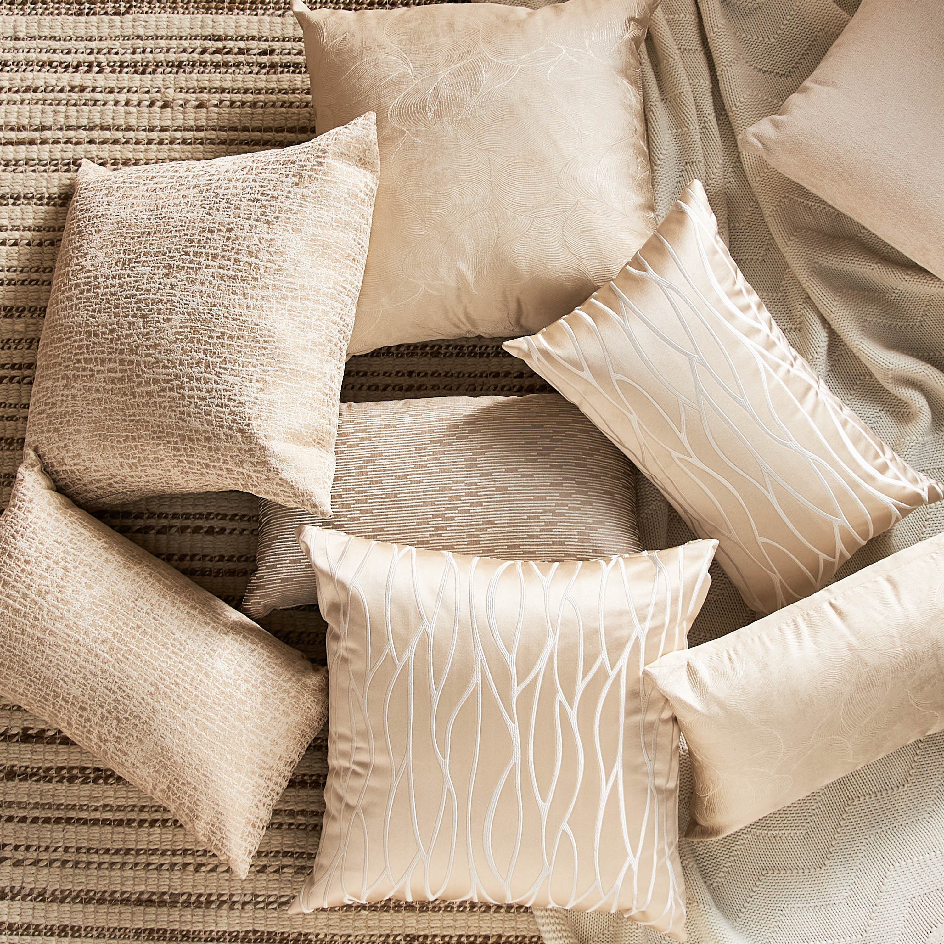 Gold cream hot sale cushions