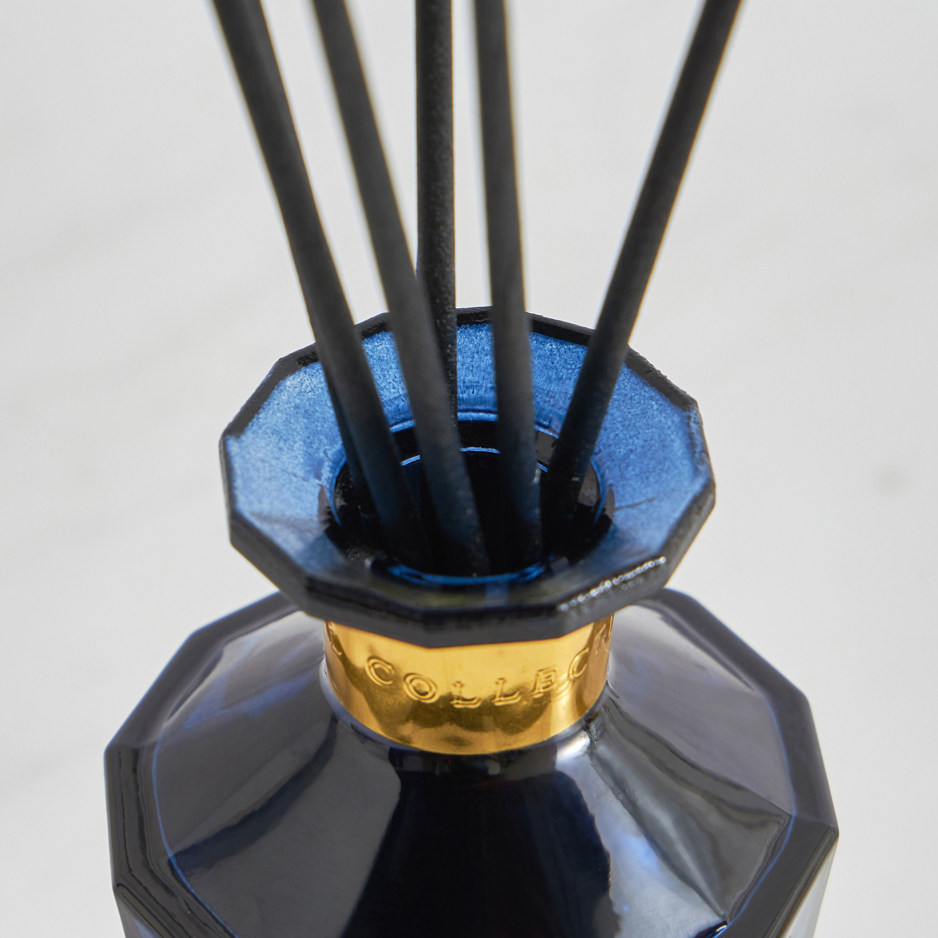 Oriental Woody Aroma Scented Jar Candle and Diffuser Gift Set-household-giftingaccessories-giftings-image-2