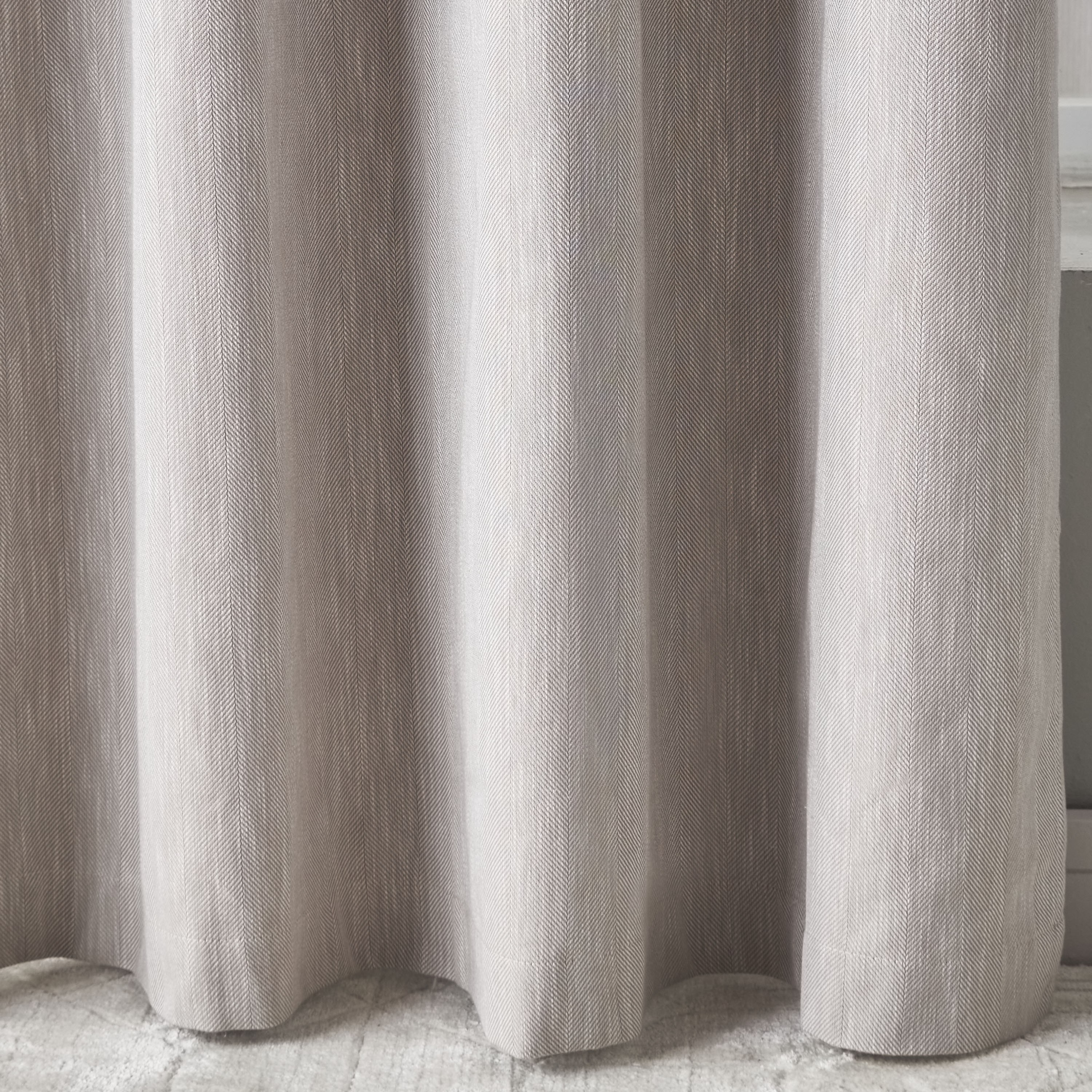 Regina 2-Piece Blackout Curtain Set - 135x300 cm-household-windows-curtains-image-3