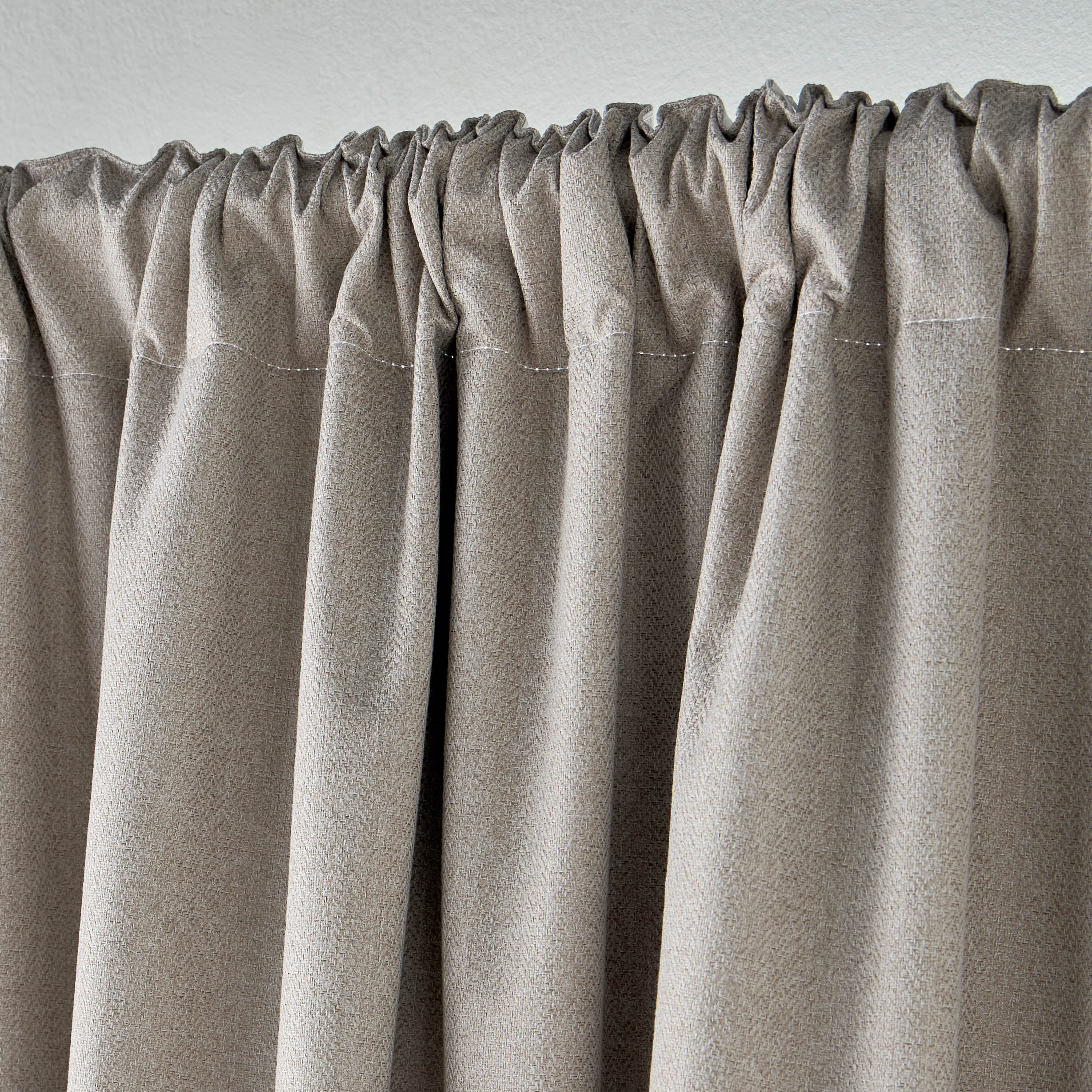 Belvedere 2-Piece Blackout Curtain Set - 135x270 cm-household-windows-curtains-image-3