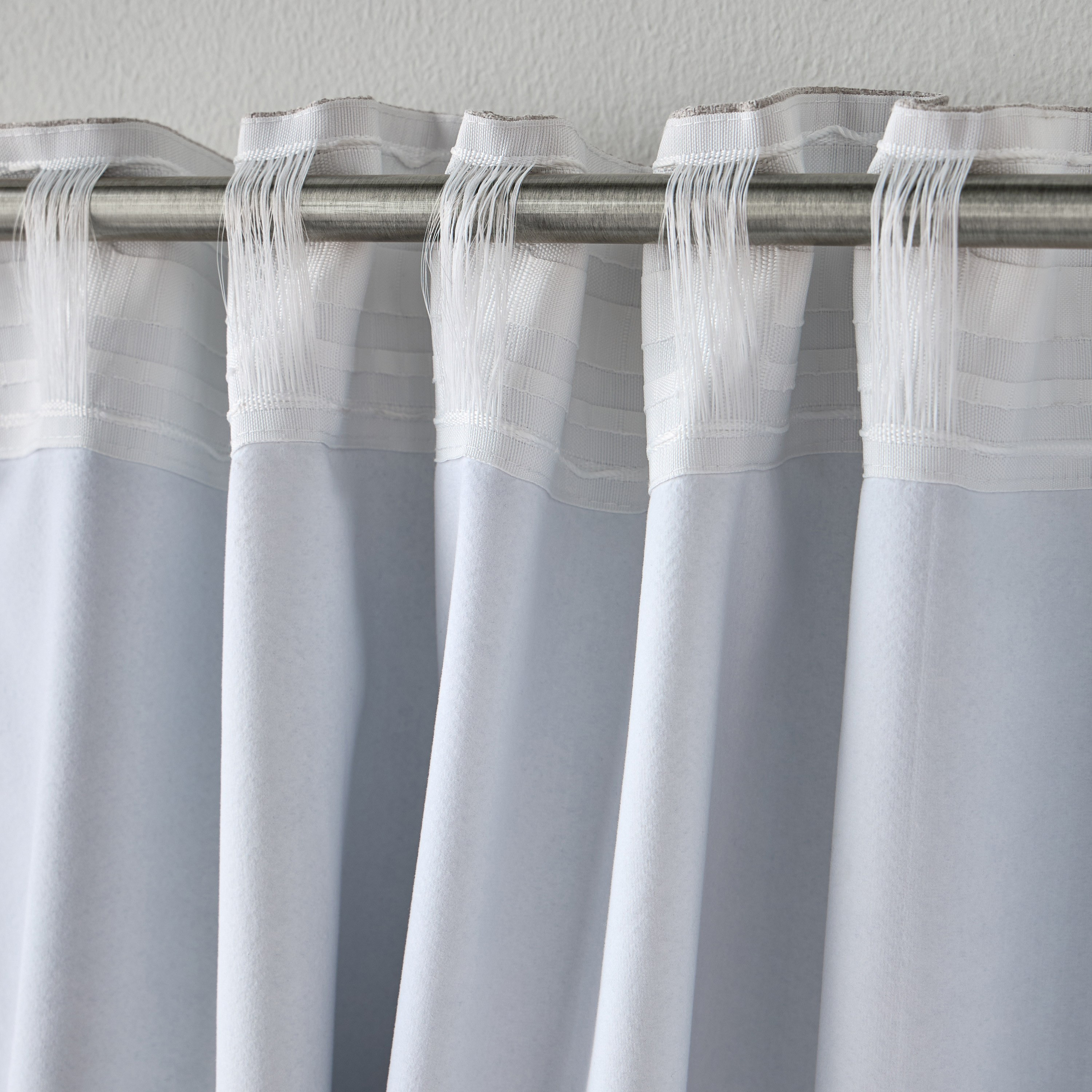 Belvedere 2-Piece Blackout Curtain Set - 135x270 cm-household-windows-curtains-image-4