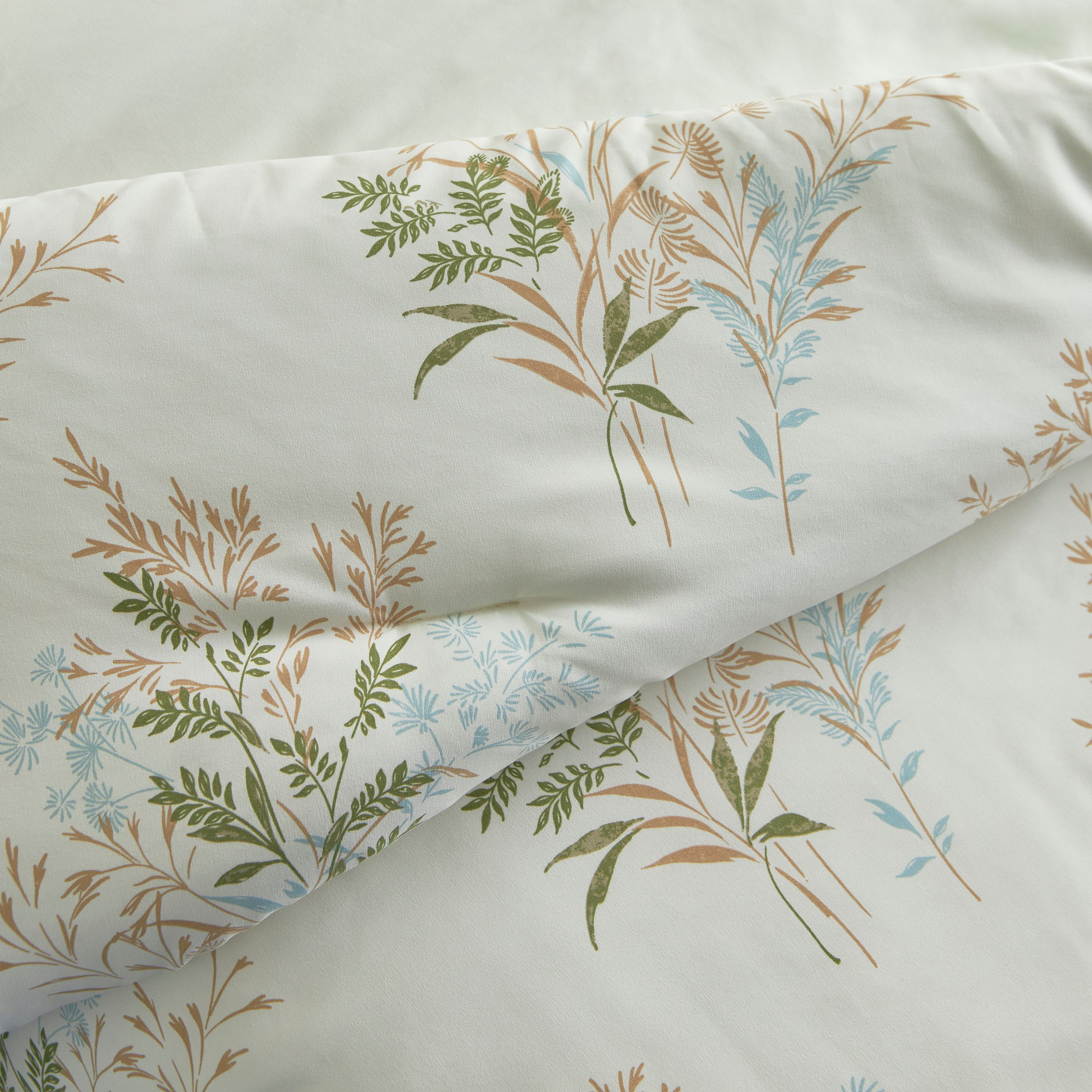 Elisha Botanical Print 6-Piece Super King Comforter and Sheet Set - 240x260 cm-household-bedding-comfortersandbedspreads-bedinabag-image-3