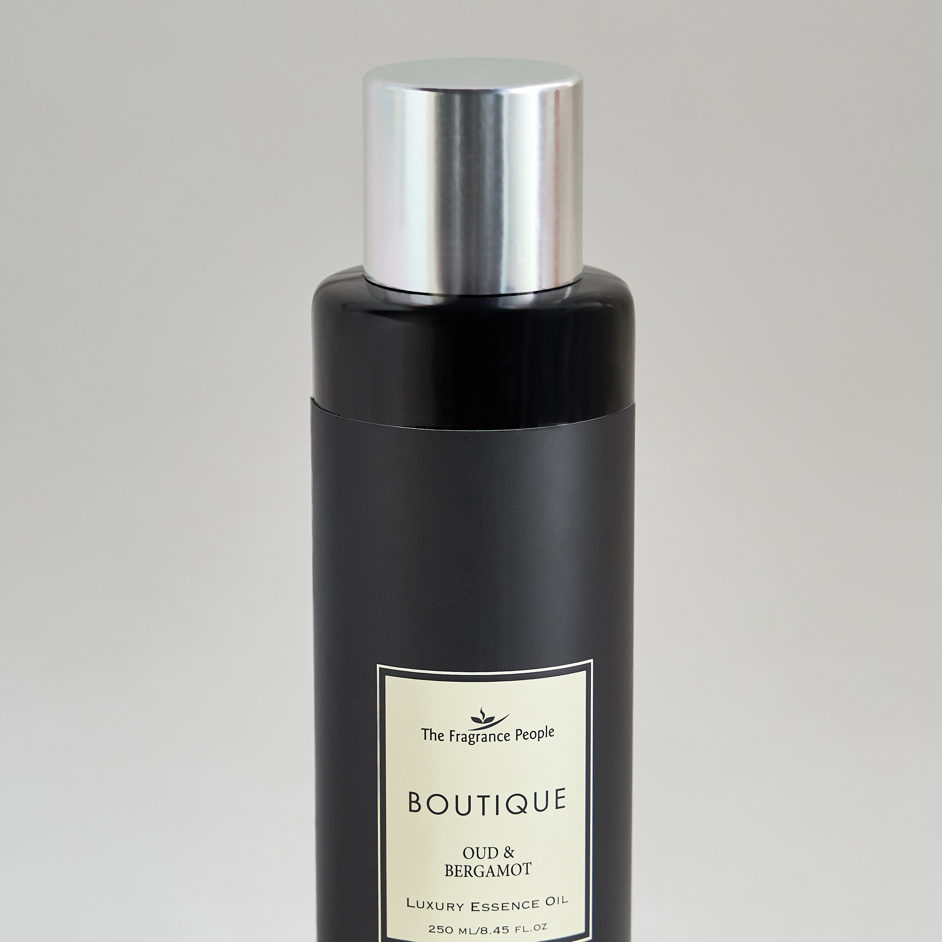 Boutique Oud & Bergamot Luxury Essence Oil - 250 ml-household-homefragrance-fragranceoilsandessence-image-2