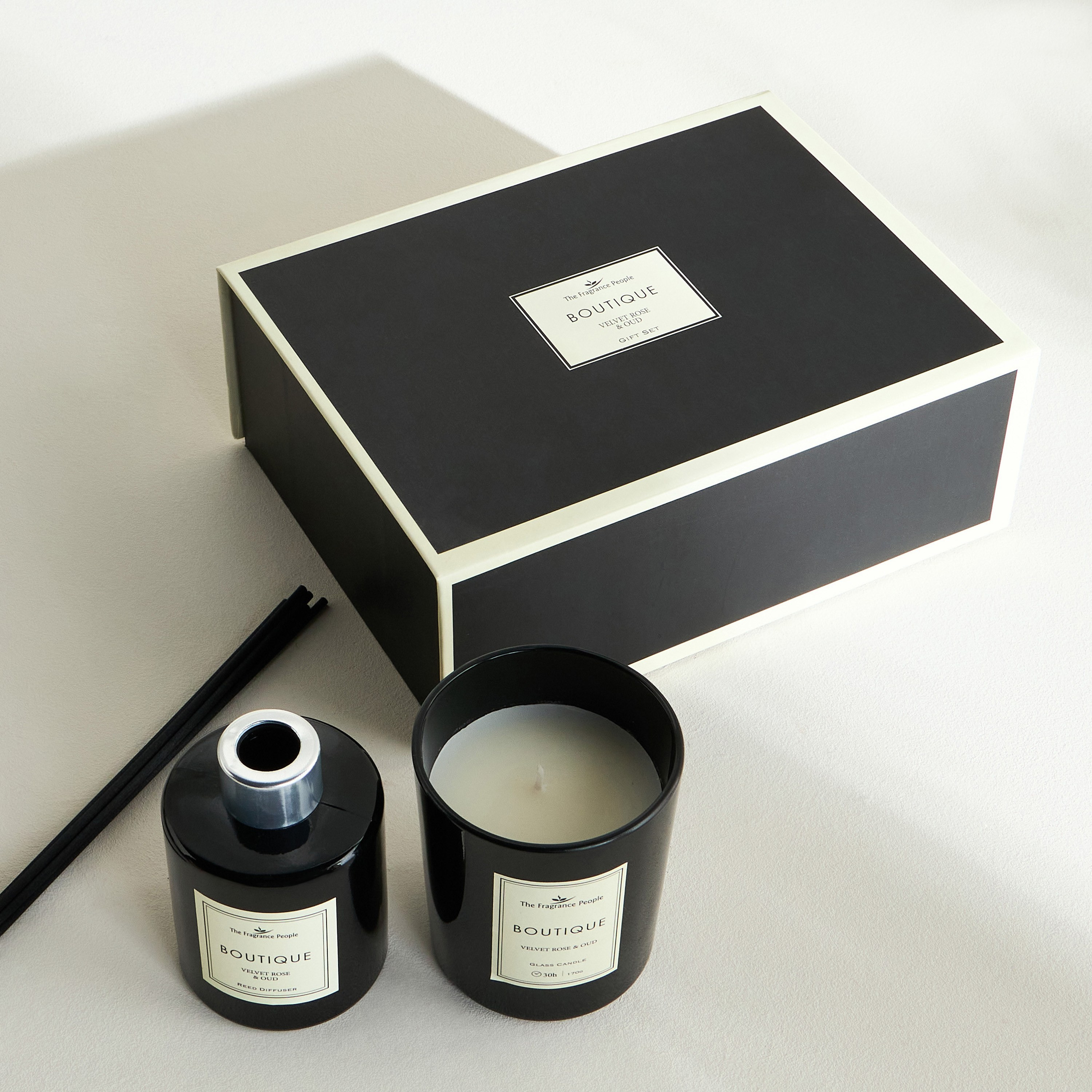 Boutique Velvet Rose and Oud Jar Candle and Reed Diffuser Gift Set-household-homefragrance-candles-image-3