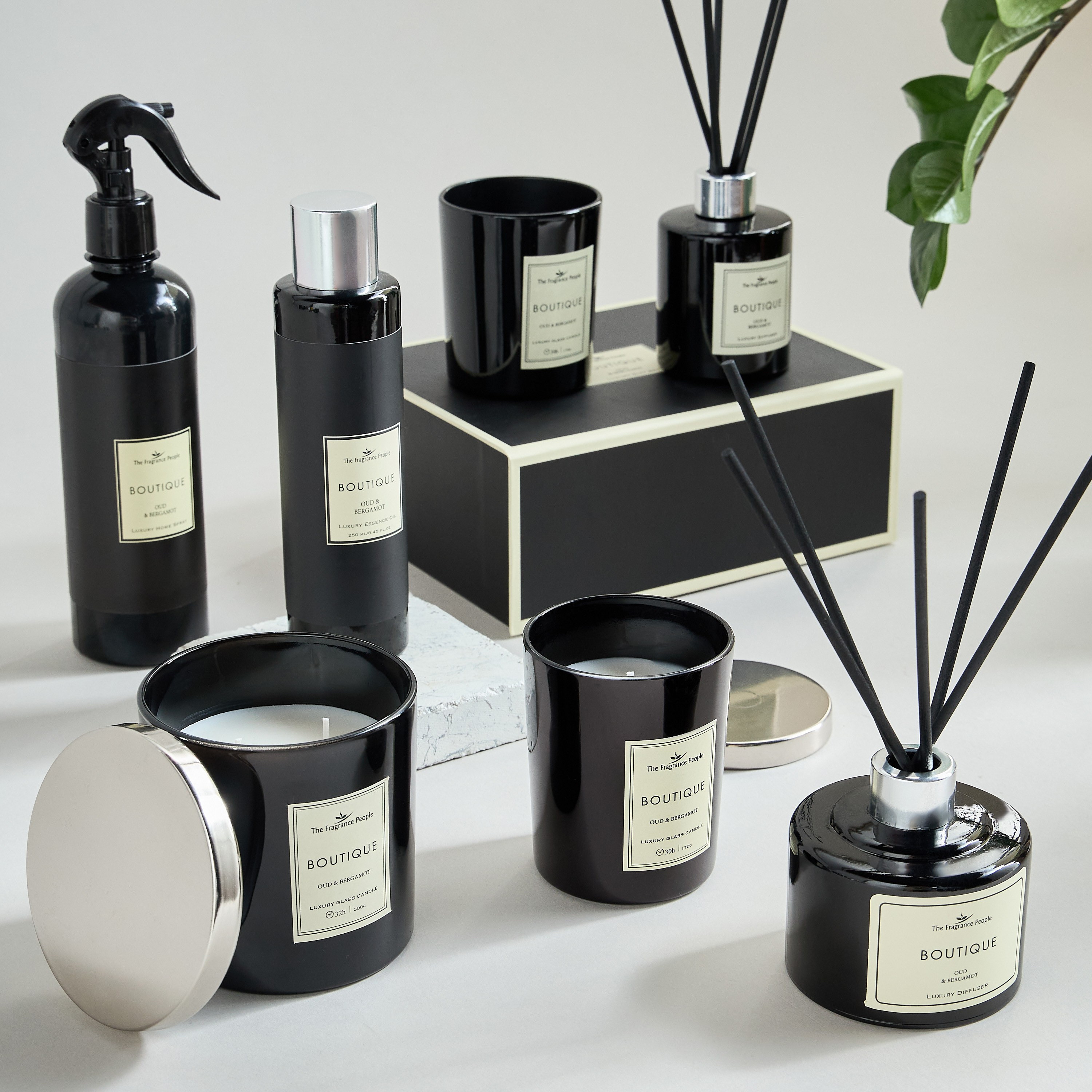 Boutique Oud and Bergamot Jar Candle and Reed Diffuser Gift Set-household-giftingaccessories-giftings-image-4