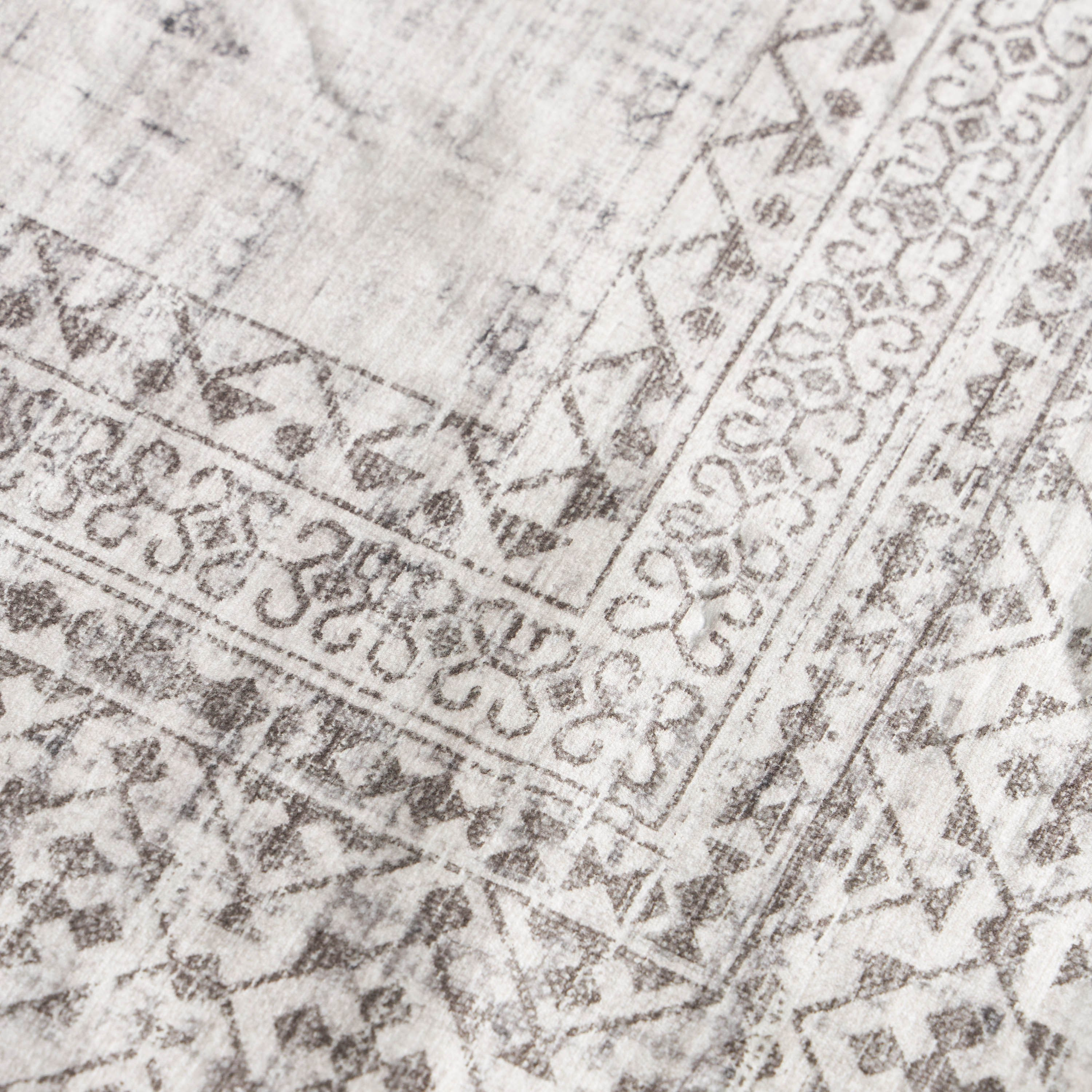 Zenep Rug - 160x230 cm-household-rugsandcarpets-rugs-image-3