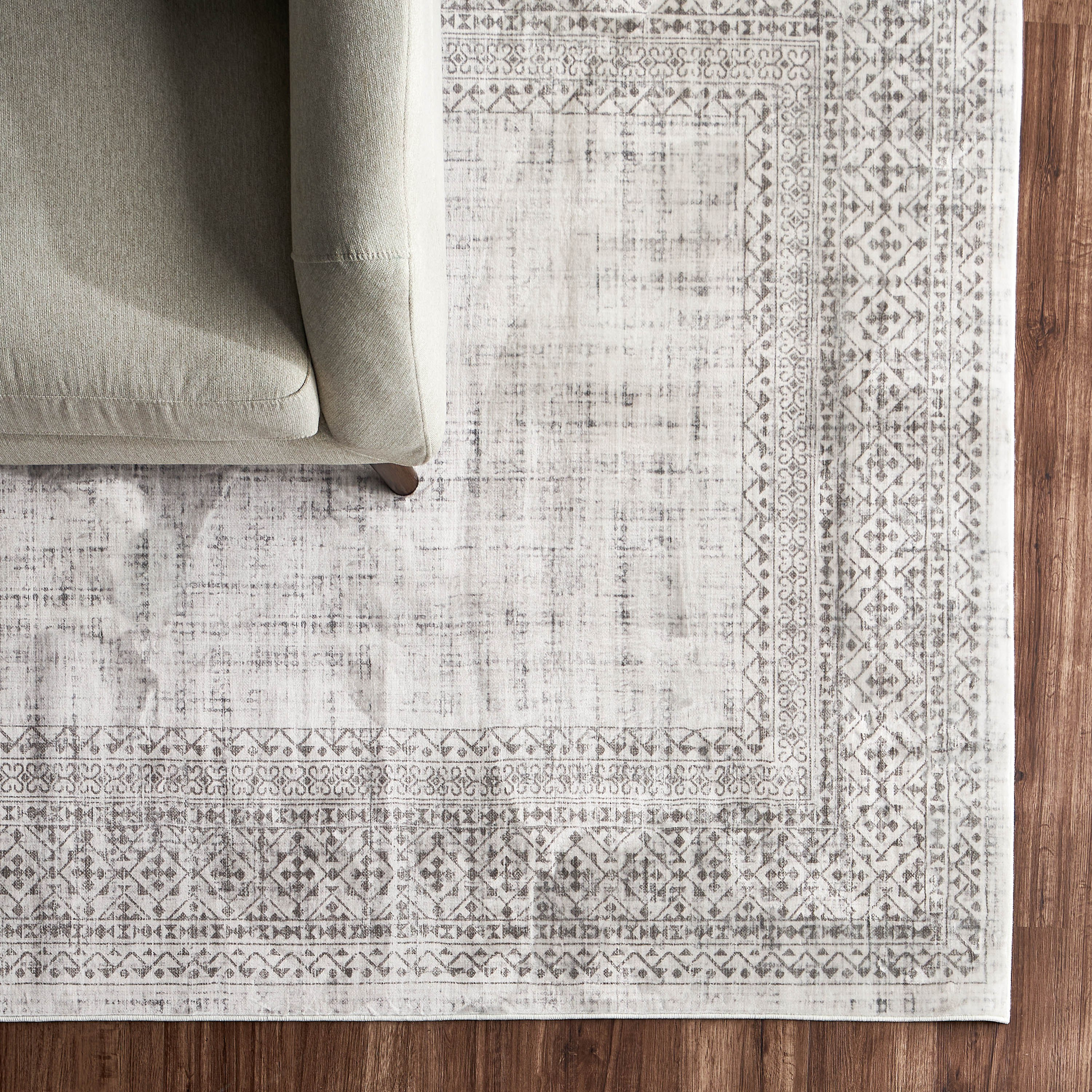 Zenep Rug - 200x290 cm-household-rugsandcarpets-rugs-image-1