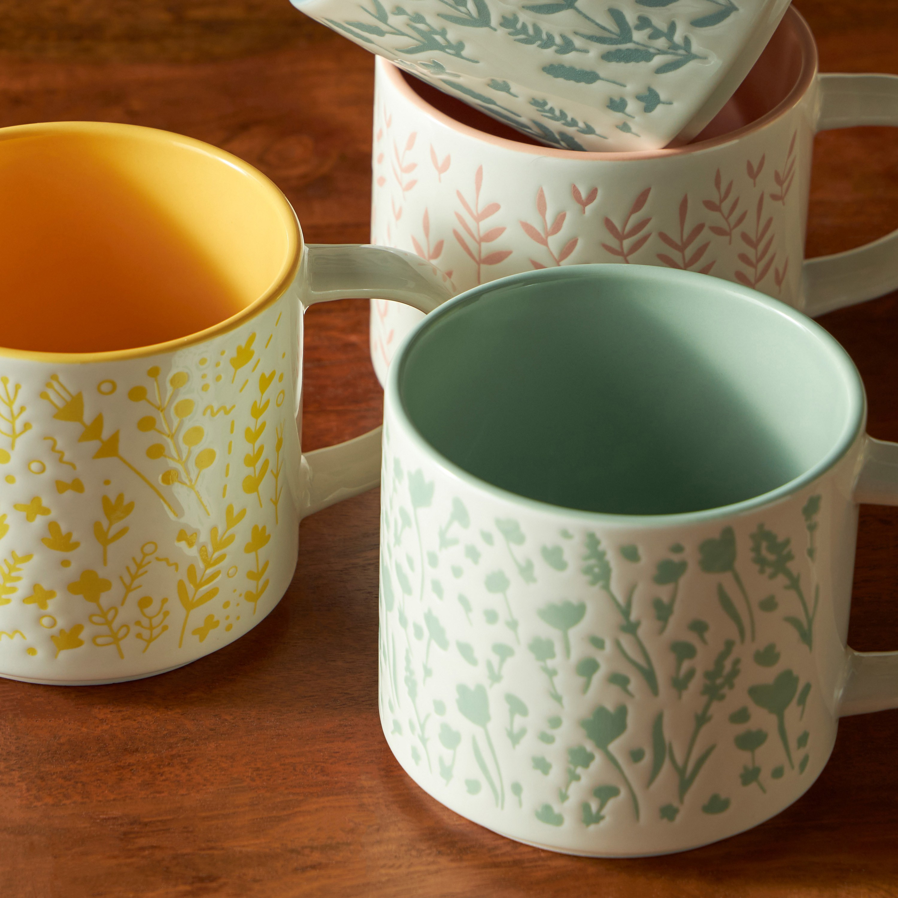 4 New Boho Table & Thyme deals Gridline B&W Mugs