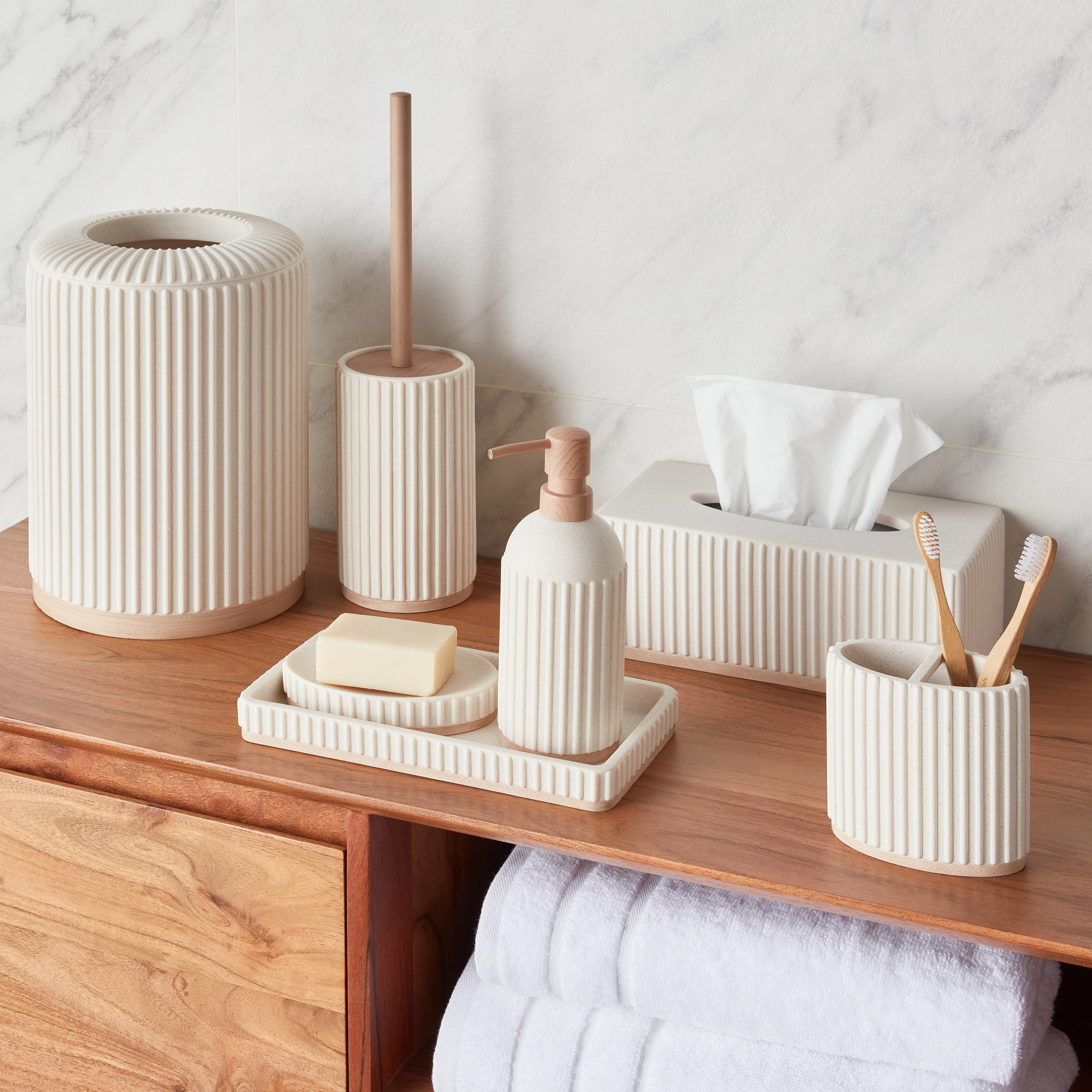 Avant Tissue Holder-household-bathandlaundry-bathaccessories-tissueboxesandcottonjars-image-4