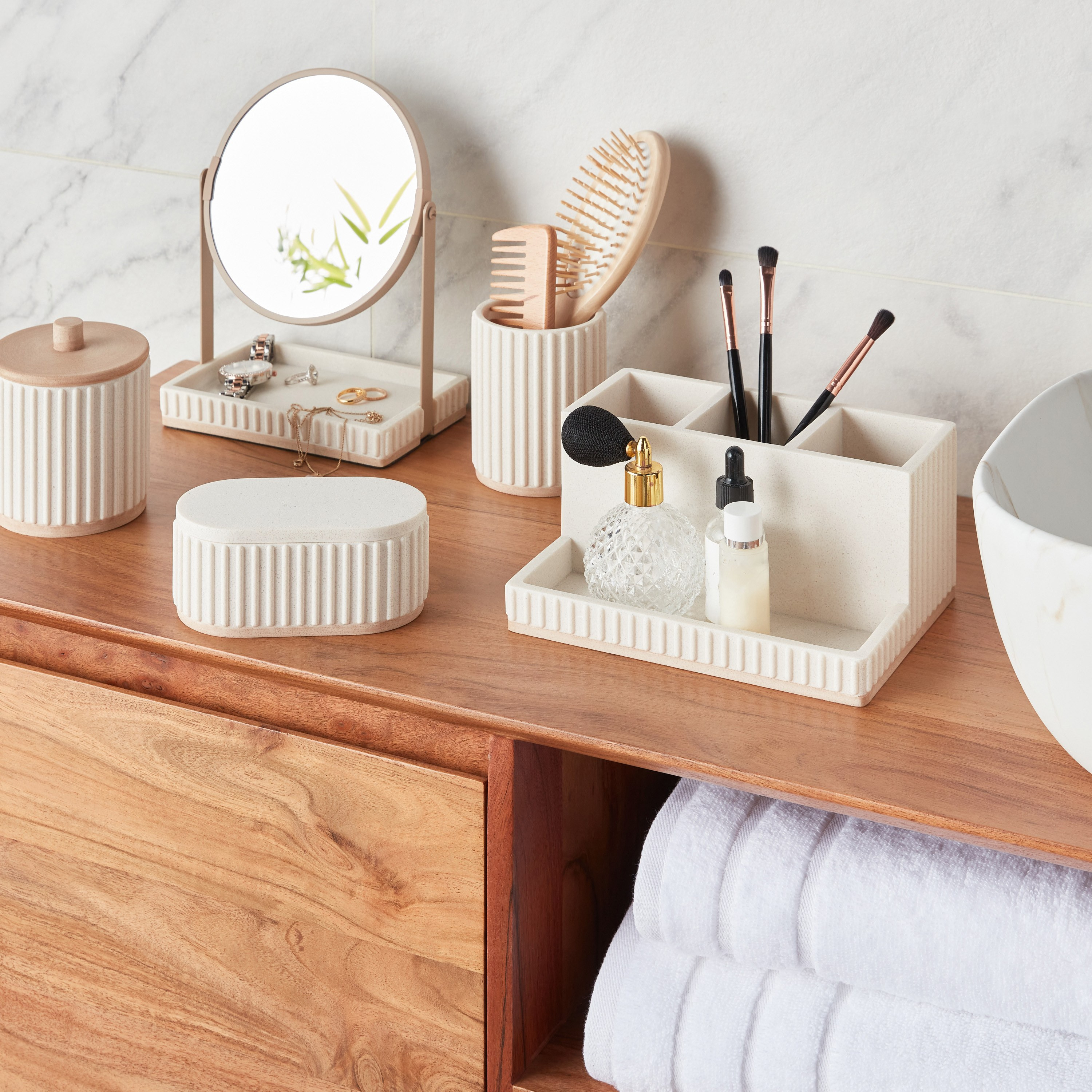 Avant 4-Partition Vanity Organiser-household-bathandlaundry-bathaccessories-toothbrushholdersandtumblers-image-4