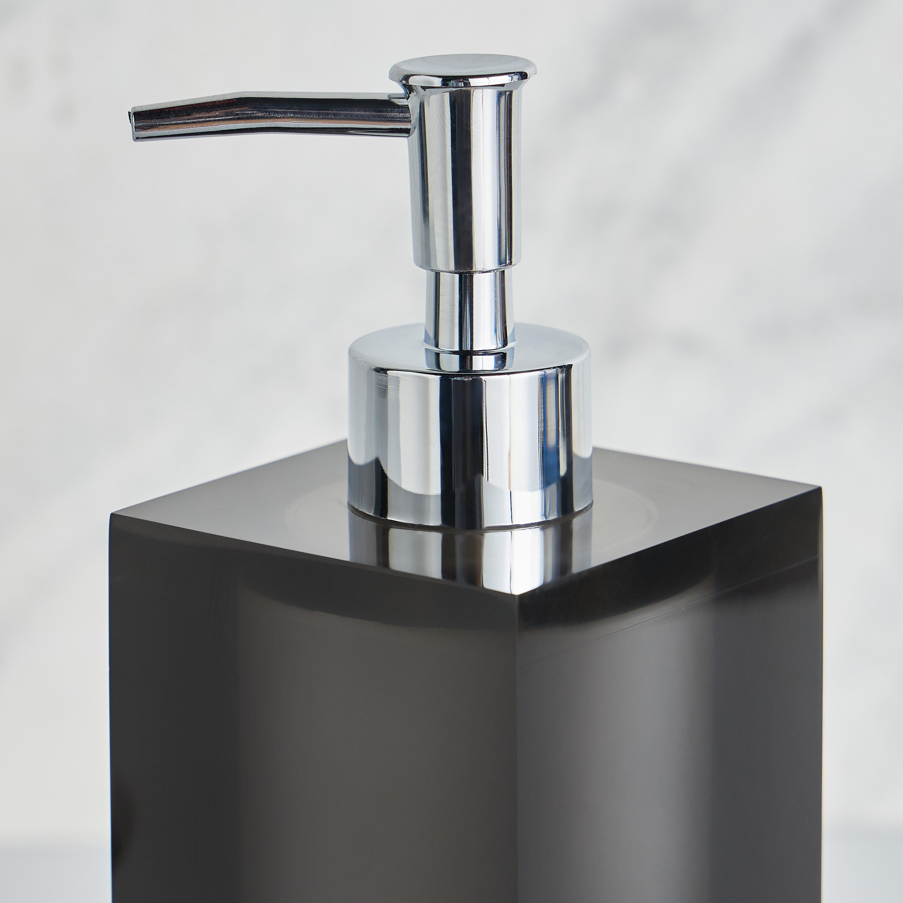 موزع صابون- أرمور-household-bathandlaundry-bathaccessories-soapdishesanddispensers-image-2