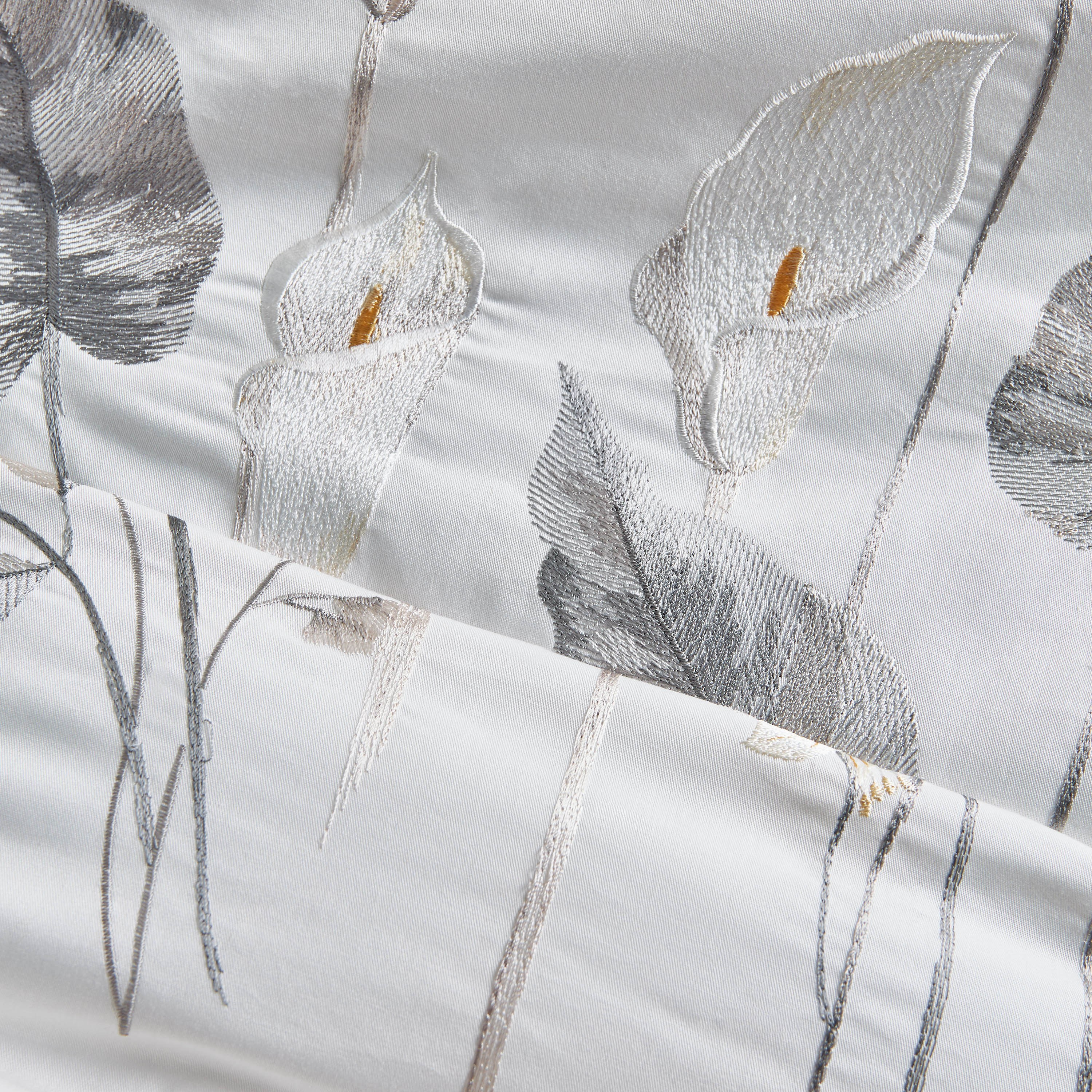 طقم لحاف كينج 4 قطع بتطريز أزهار - باييلا - 240x260 سم-household-bedding-comfortersandbedspreads-comforters-image-4