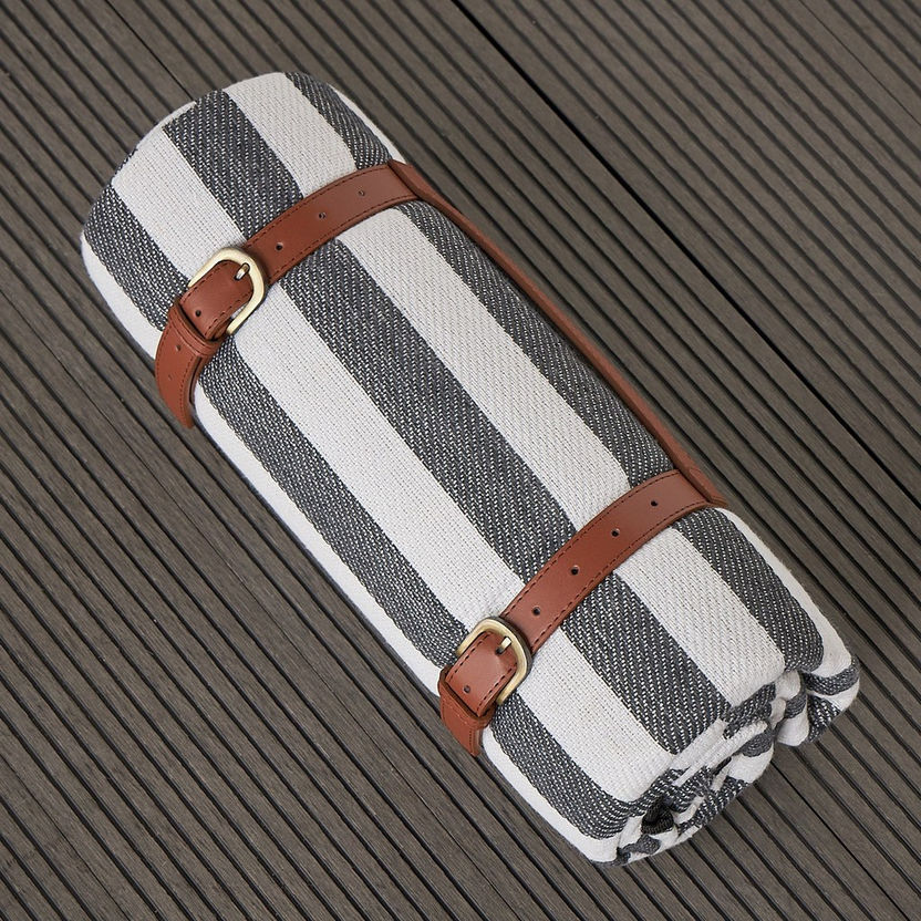 【PAPER GARDEN】Signature Waterproof Picnic Mat 150*230cm Shop Sandy Outdoor Waterproof Picnic Mat - 150x200 cm | Home
