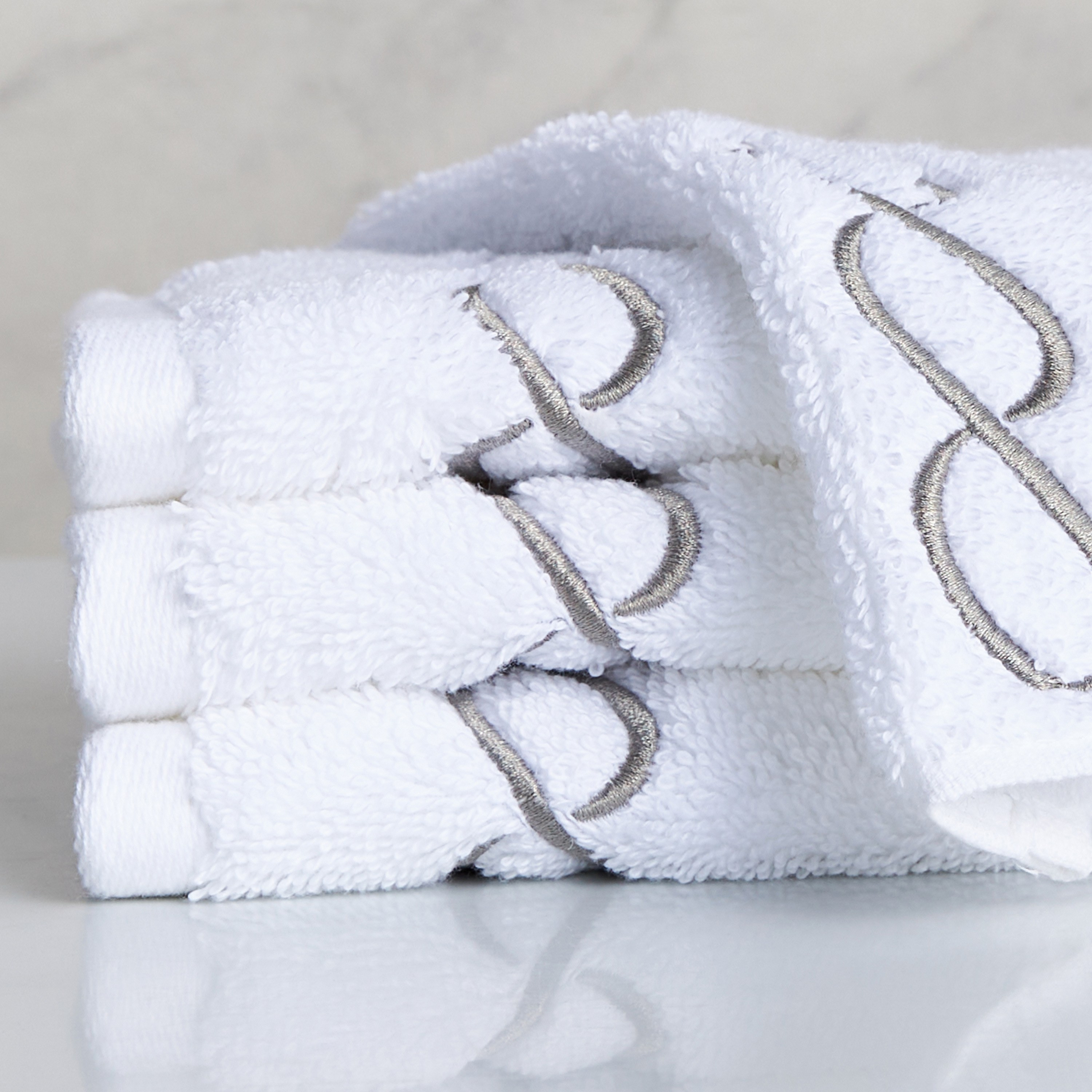 Waves 4-Piece Fingertip Towel Set - 30x30 cm-household-bathandlaundry-bathlinen-towels-image-2