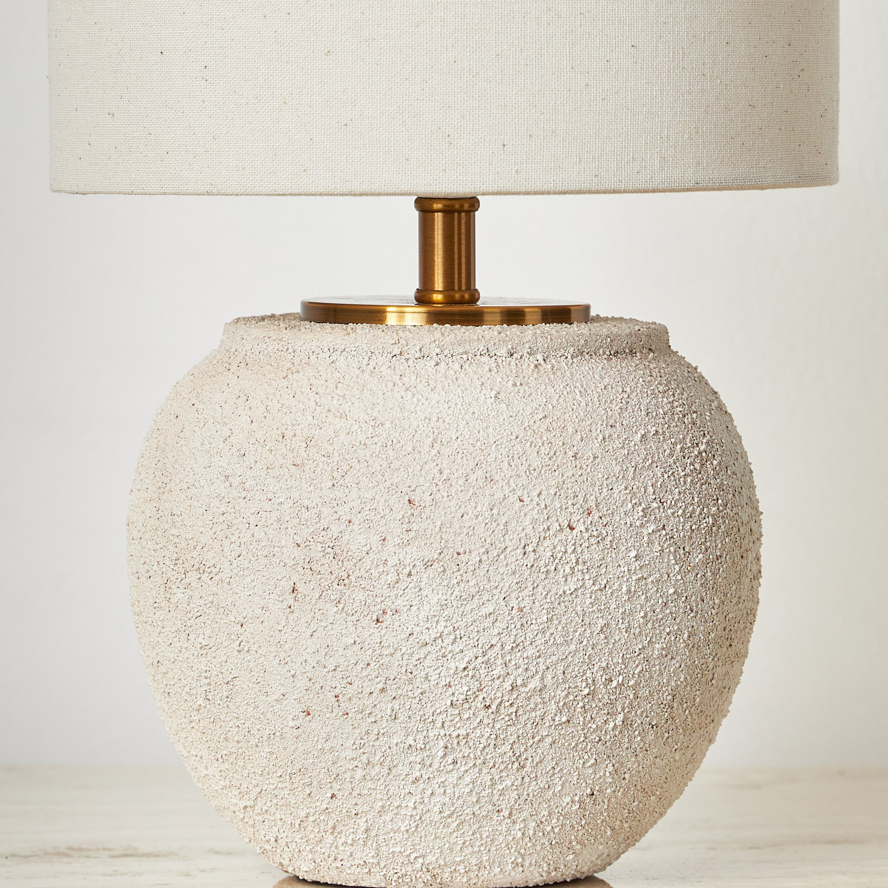 Laodica Ceramic Table Lamp - 38 cm-household-lighting-tableanddesklamps-image-3