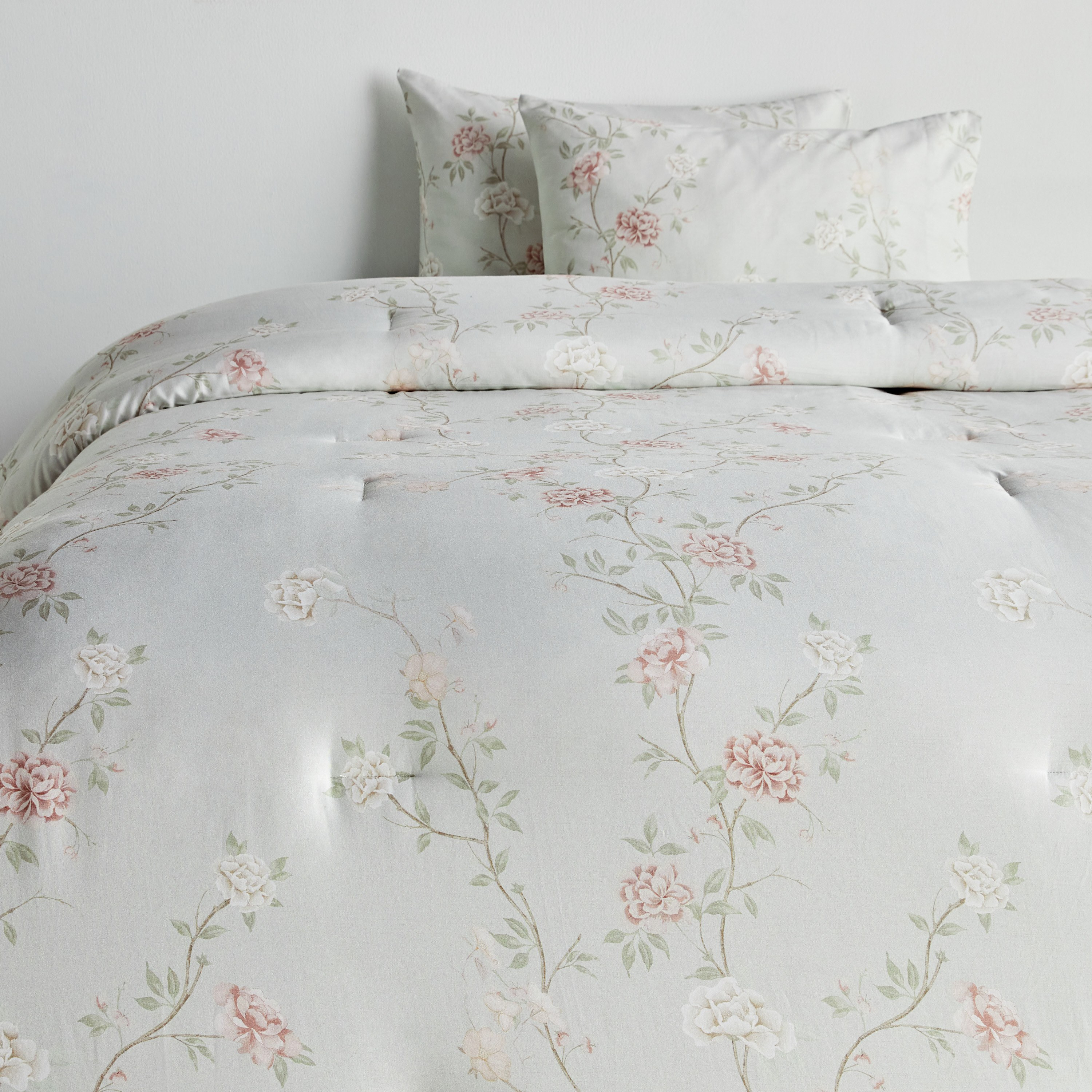 Jacinta Floral Print 200 Thread Count 3-Piece King Comforter Set - 240x260 cm-household-bedding-comfortersandbedspreads-comforters-image-2