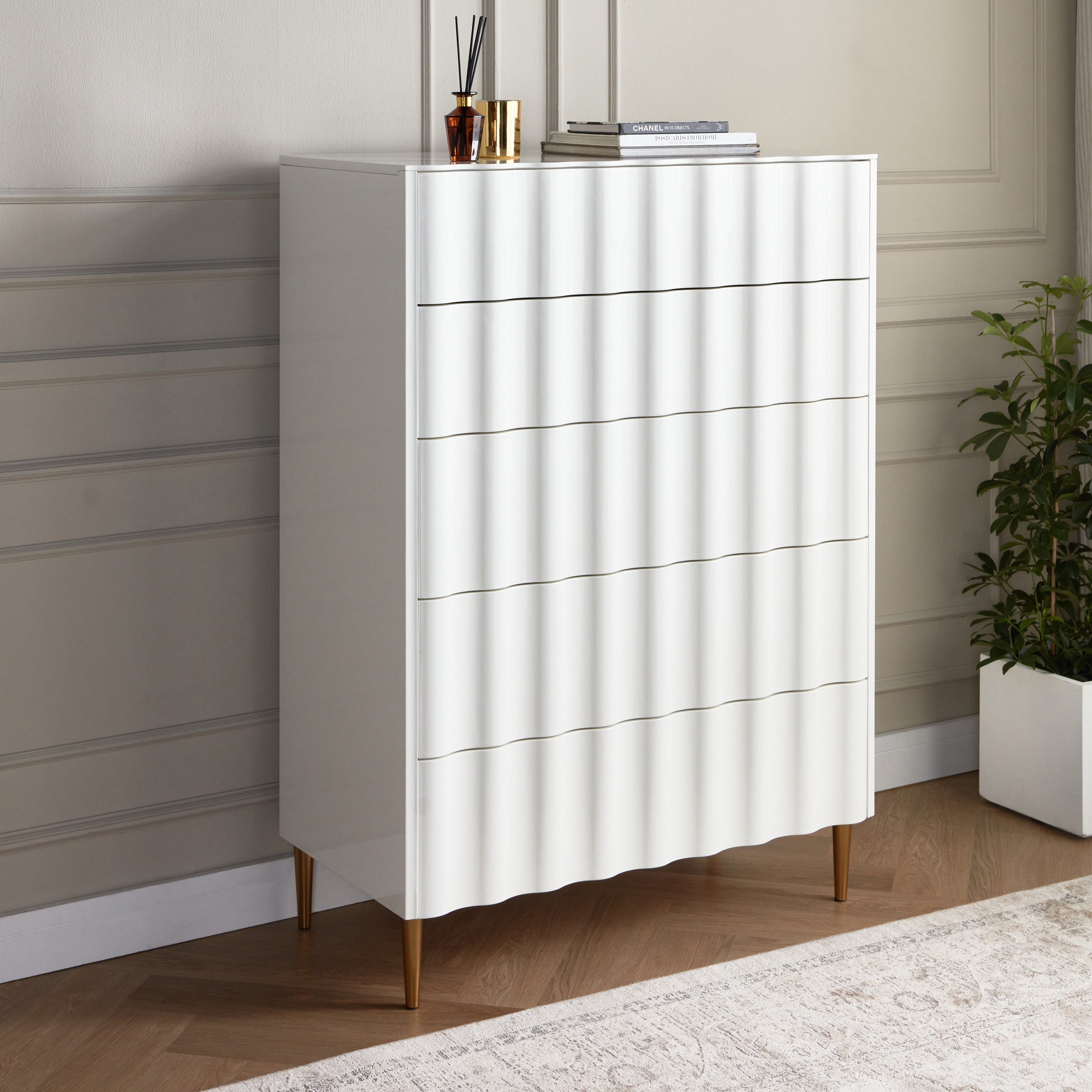 Swirl Chest of 5-Drawers