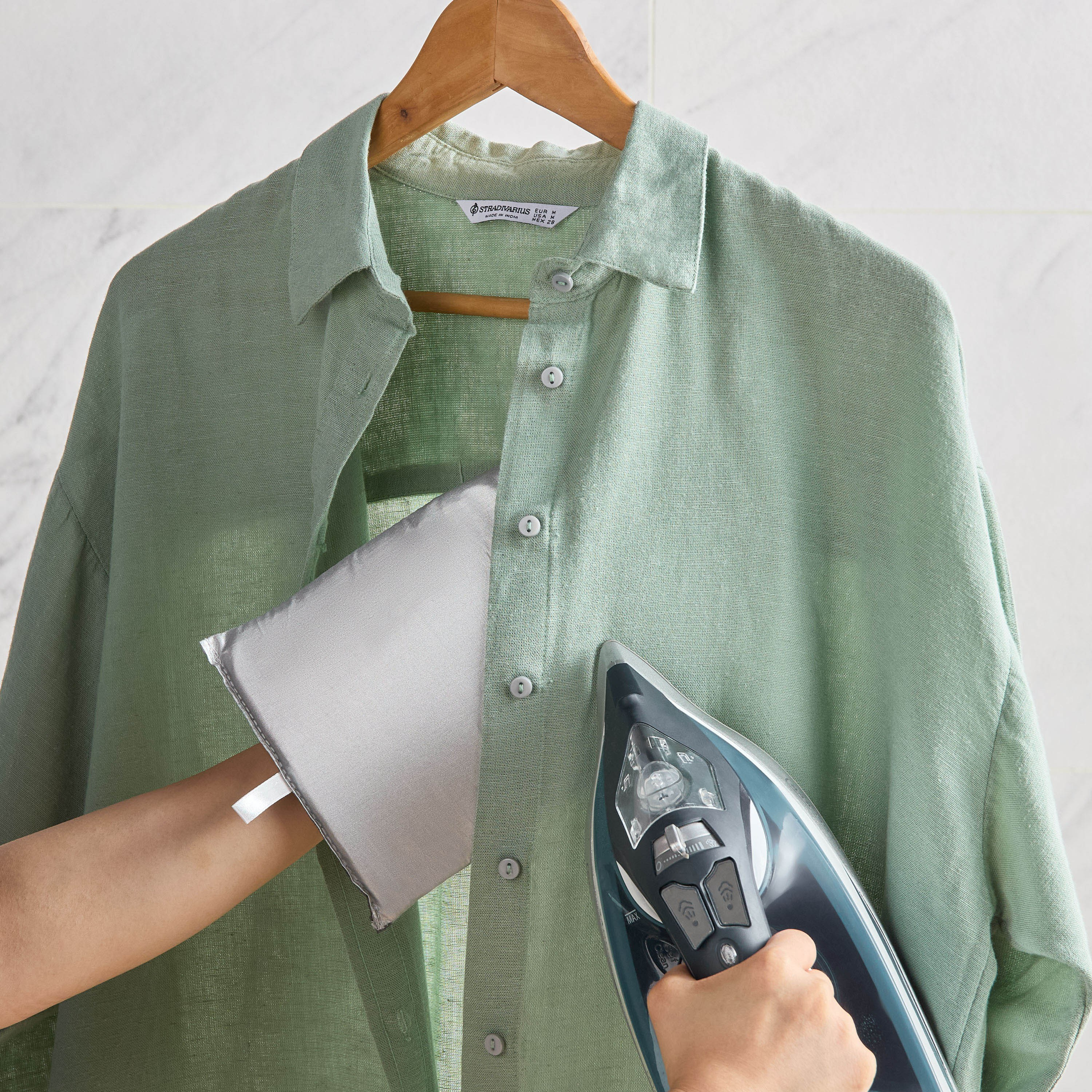 قفاز مكواة بخار للملابس- دارلا-household-bathandlaundry-laundrysolutions-ironingboards-image-4