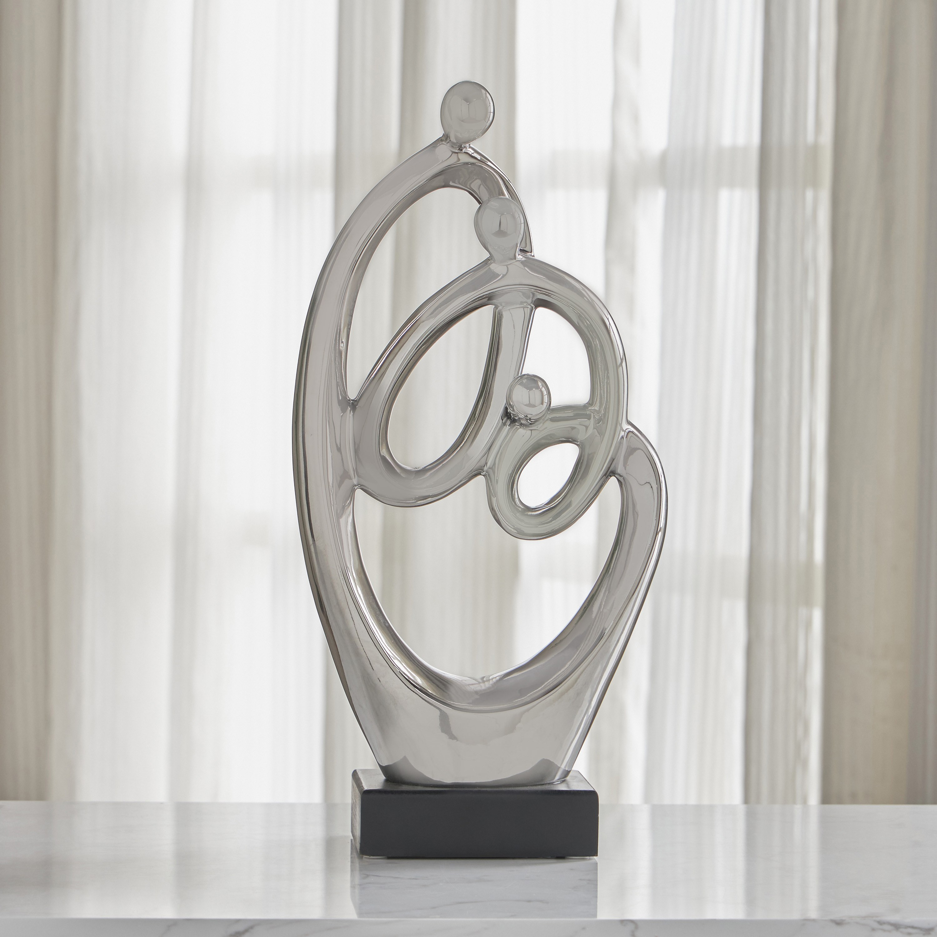 Gezin Abstract Family on Stand Decorative Accent-household-decor-decorativeobjectsandsculptures-image-1