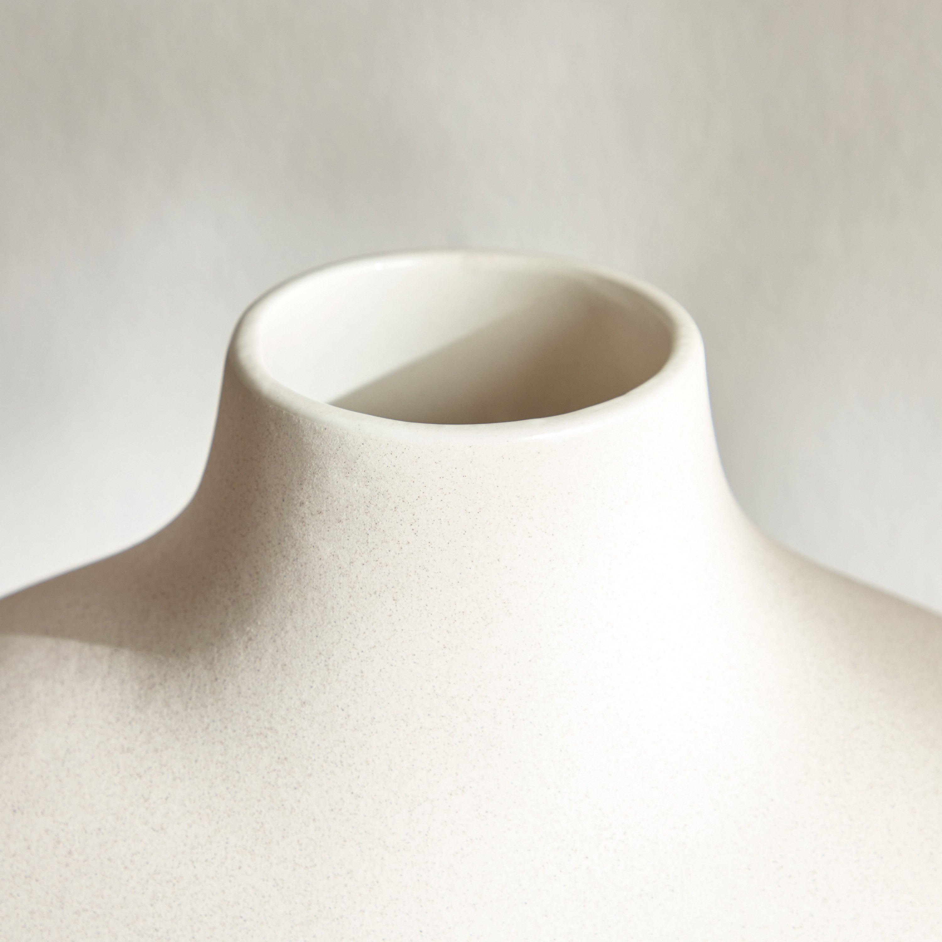 Polo Ceramic Vase - 21 cm-household-decor-vasesandbowls-image-2