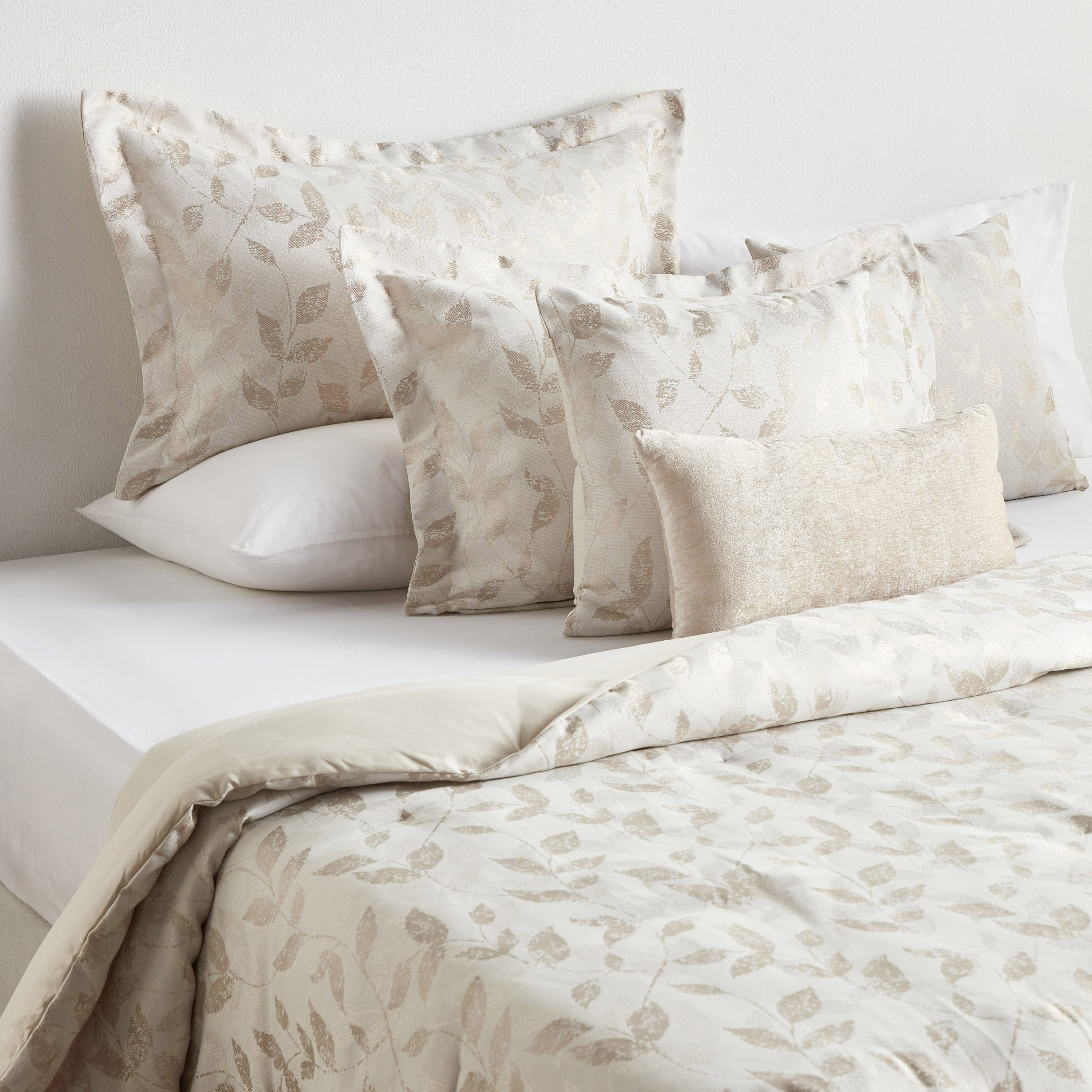 Arthur Chenille Jacquard 6-Piece King Comforter Set - 240x260 cm-household-bedding-comfortersandbedspreads-comforters-image-1