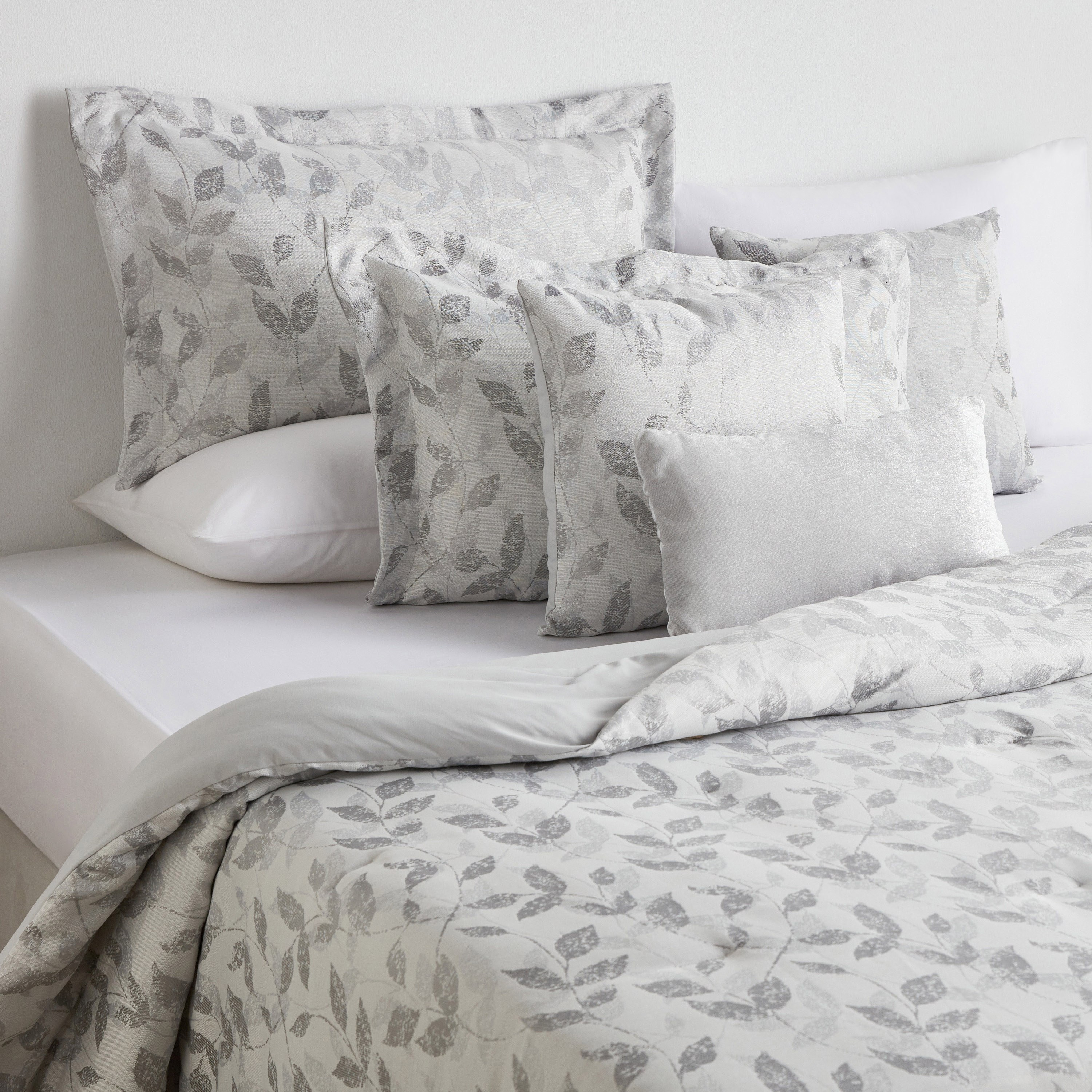 Arthur Chenille Jacquard 6-Piece King Comforter Set - 240x260 cm-household-bedding-comfortersandbedspreads-comforters-image-1