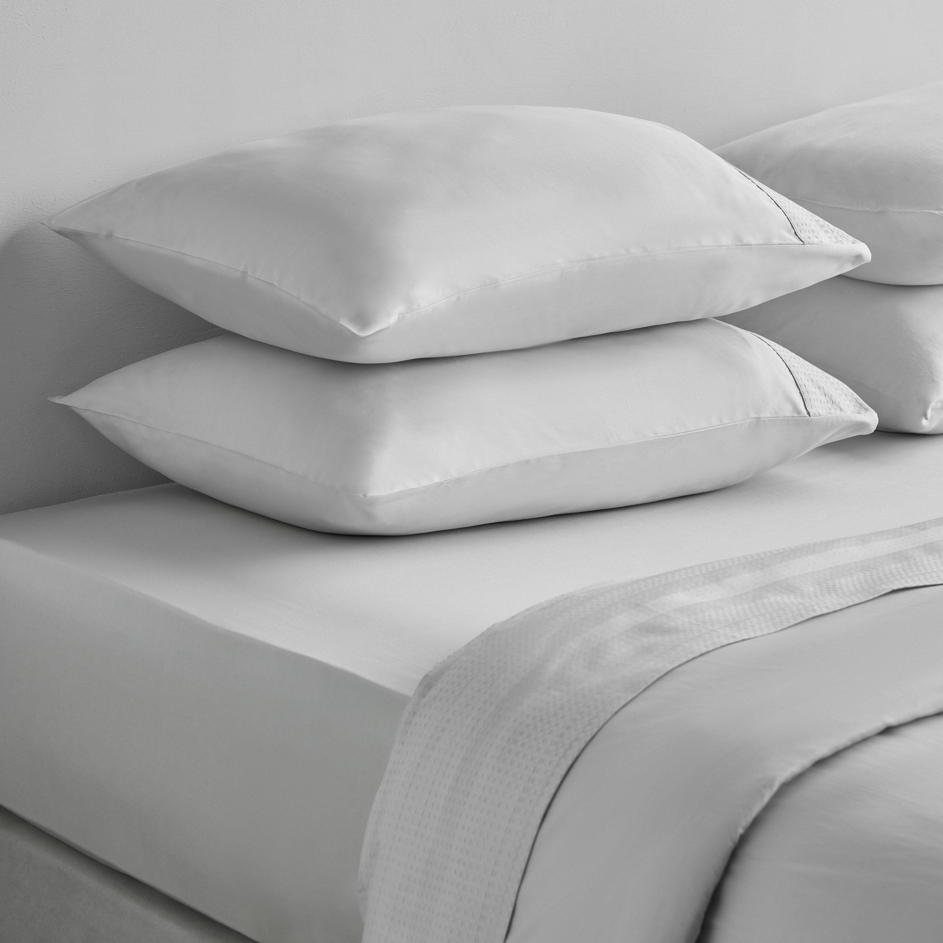 شرشف مسطح كوين قطن بيركال بعدد خيوط 325 - إتيرنتي - 180x270 سم-household-bedding-sheetsandpillowcases-flatsheets-image-4