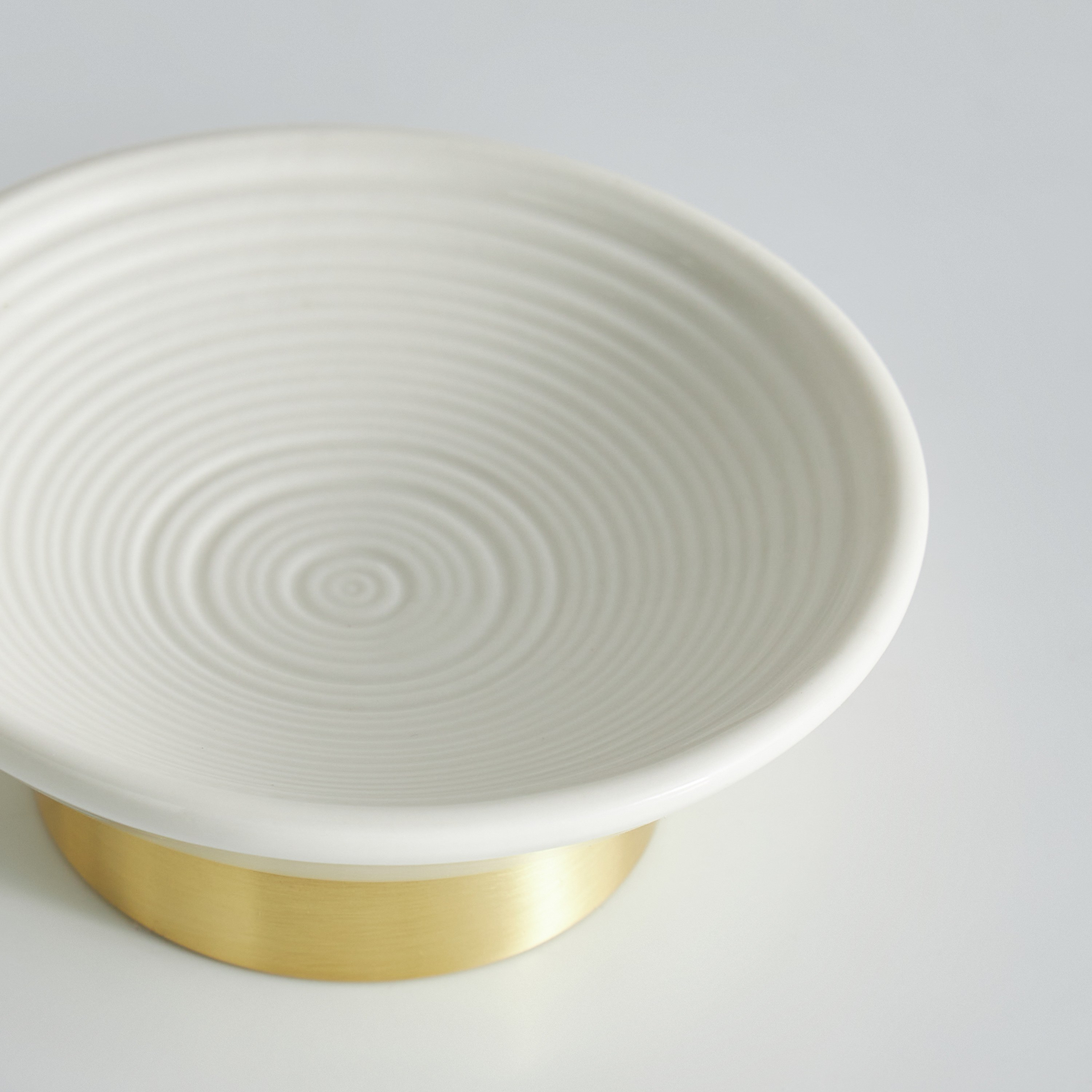 Amora Soap Dish-household-bathandlaundry-bathaccessories-soapdishesanddispensers-image-2